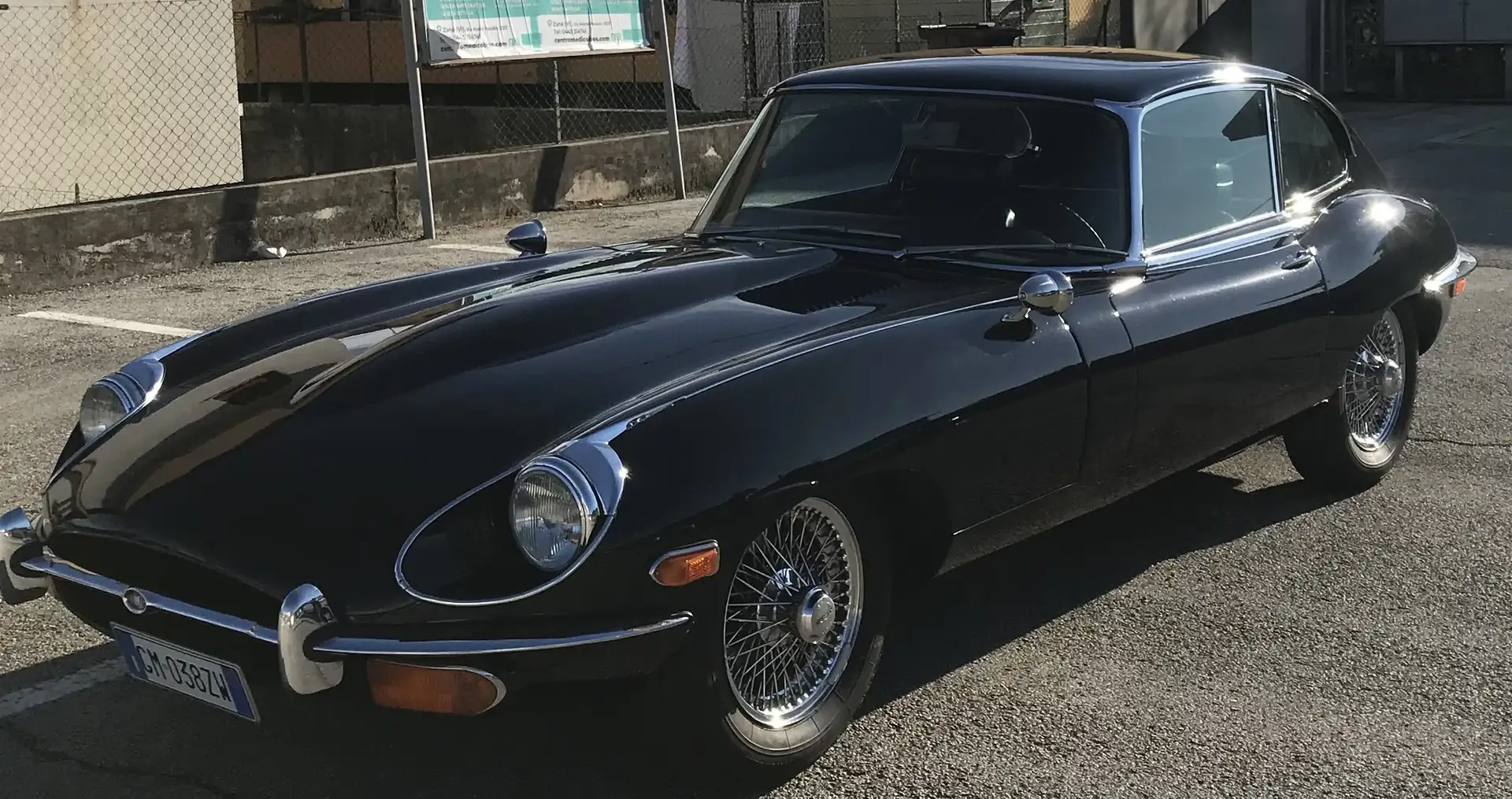 Jaguar E-Type 4.2 2+2 - 2