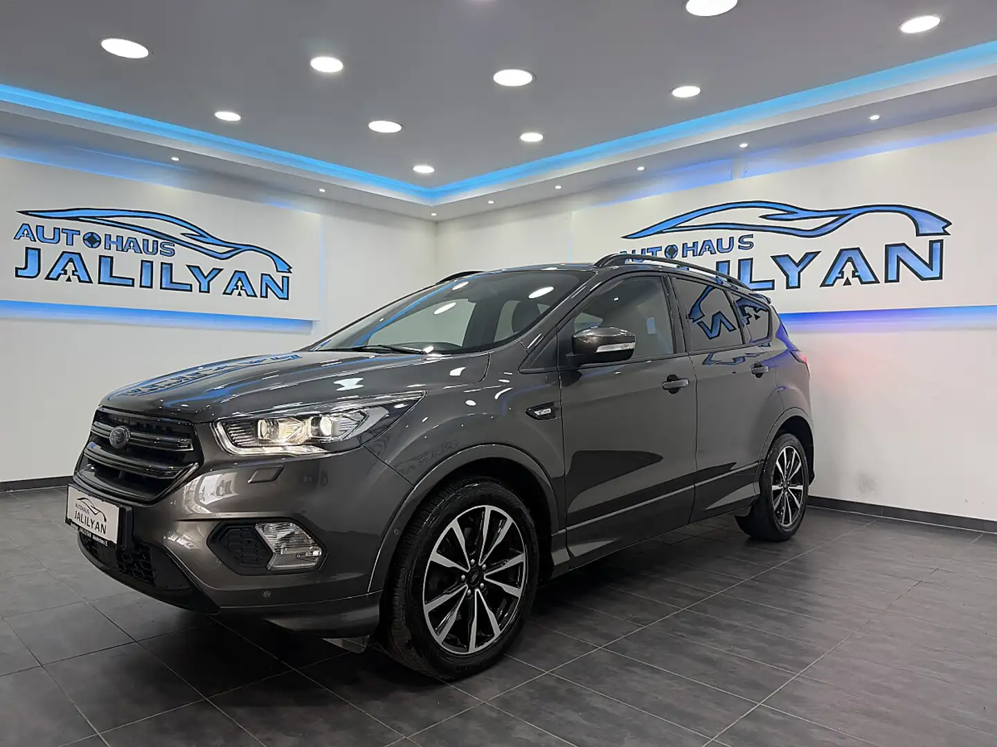 Ford Kuga 1,5 TDCi ST-Line Start/Stop, Grau - 2