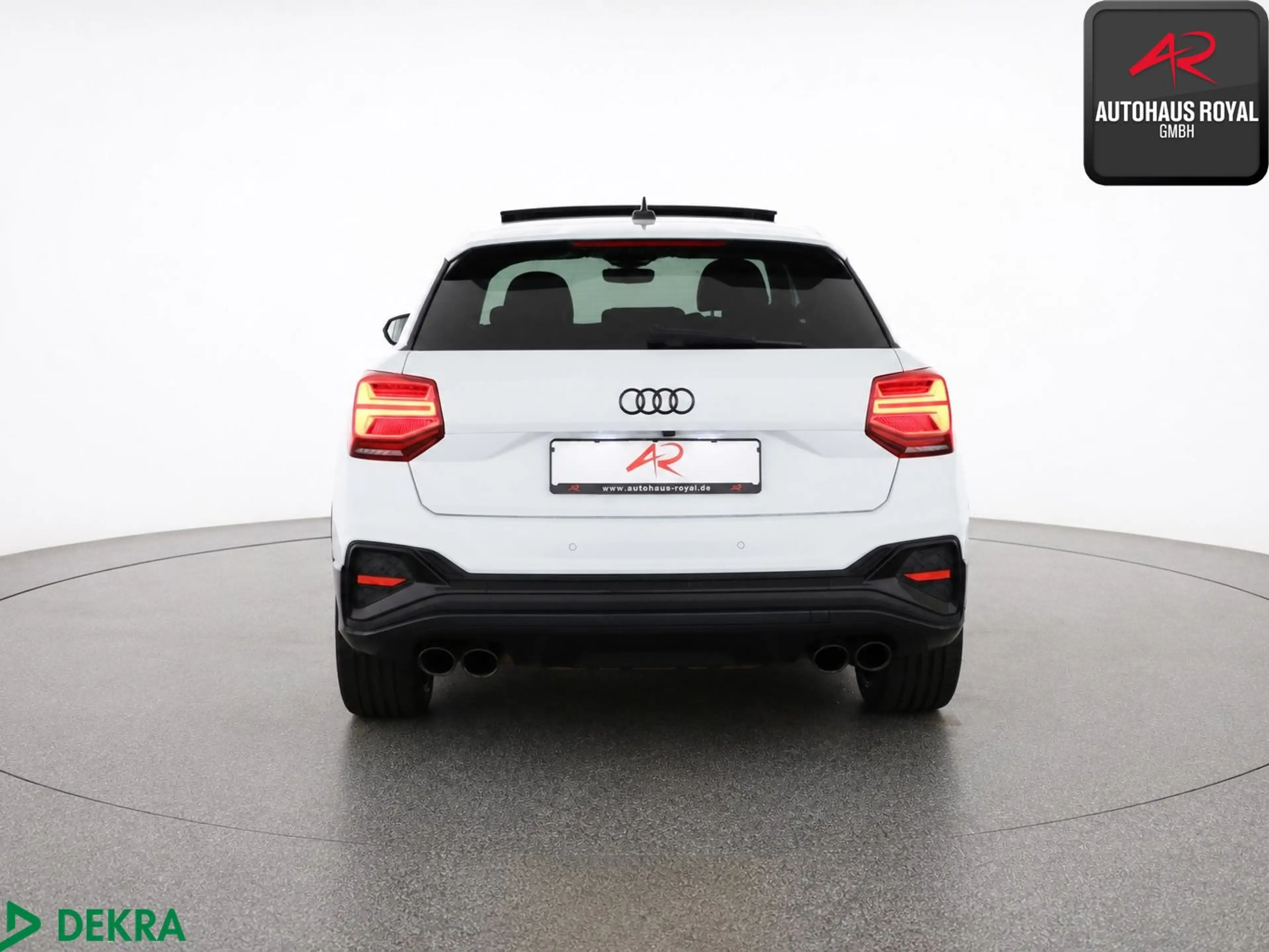 Audi SQ2 2.0 TFSI qu MATRIX,SONOS,PANORAMA,KEYLESS,SH — photo 4