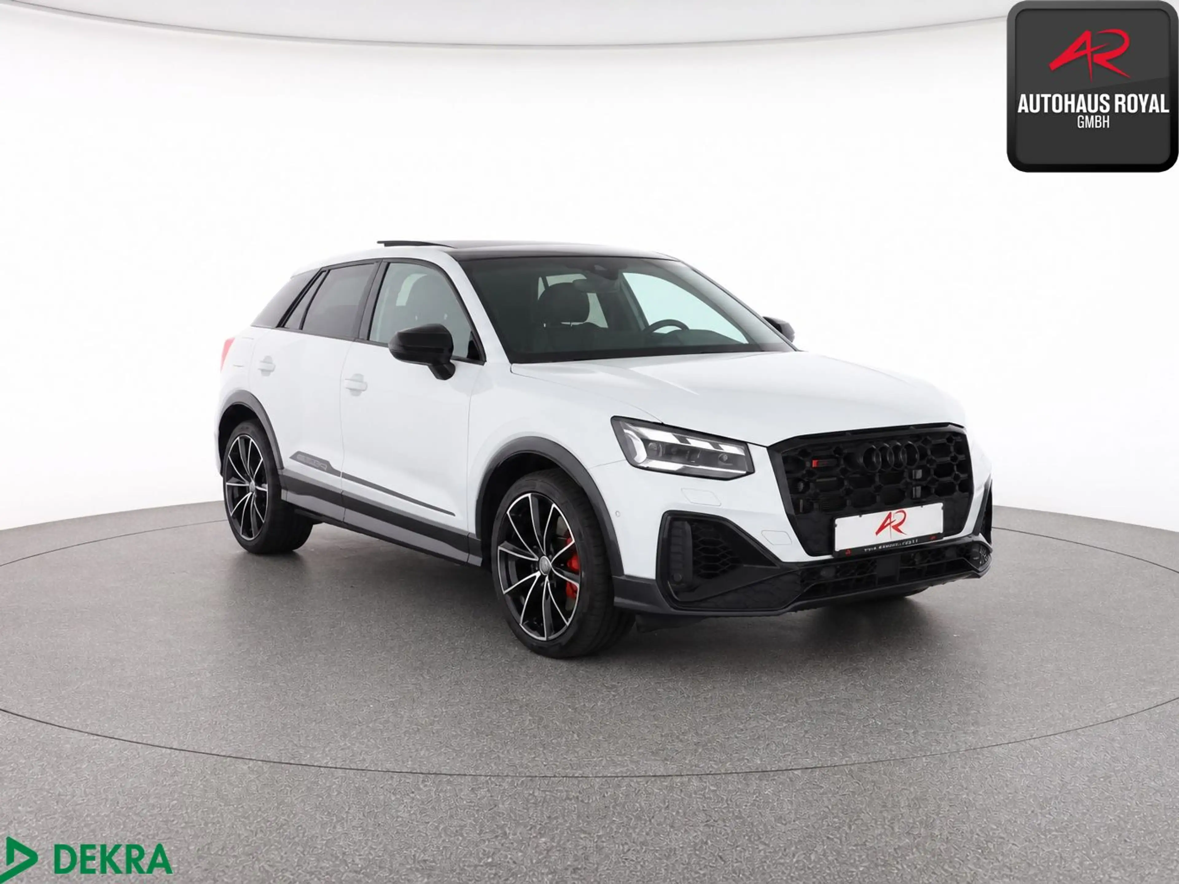 Audi SQ2 2.0 TFSI qu MATRIX,SONOS,PANORAMA,KEYLESS,SH — photo 6