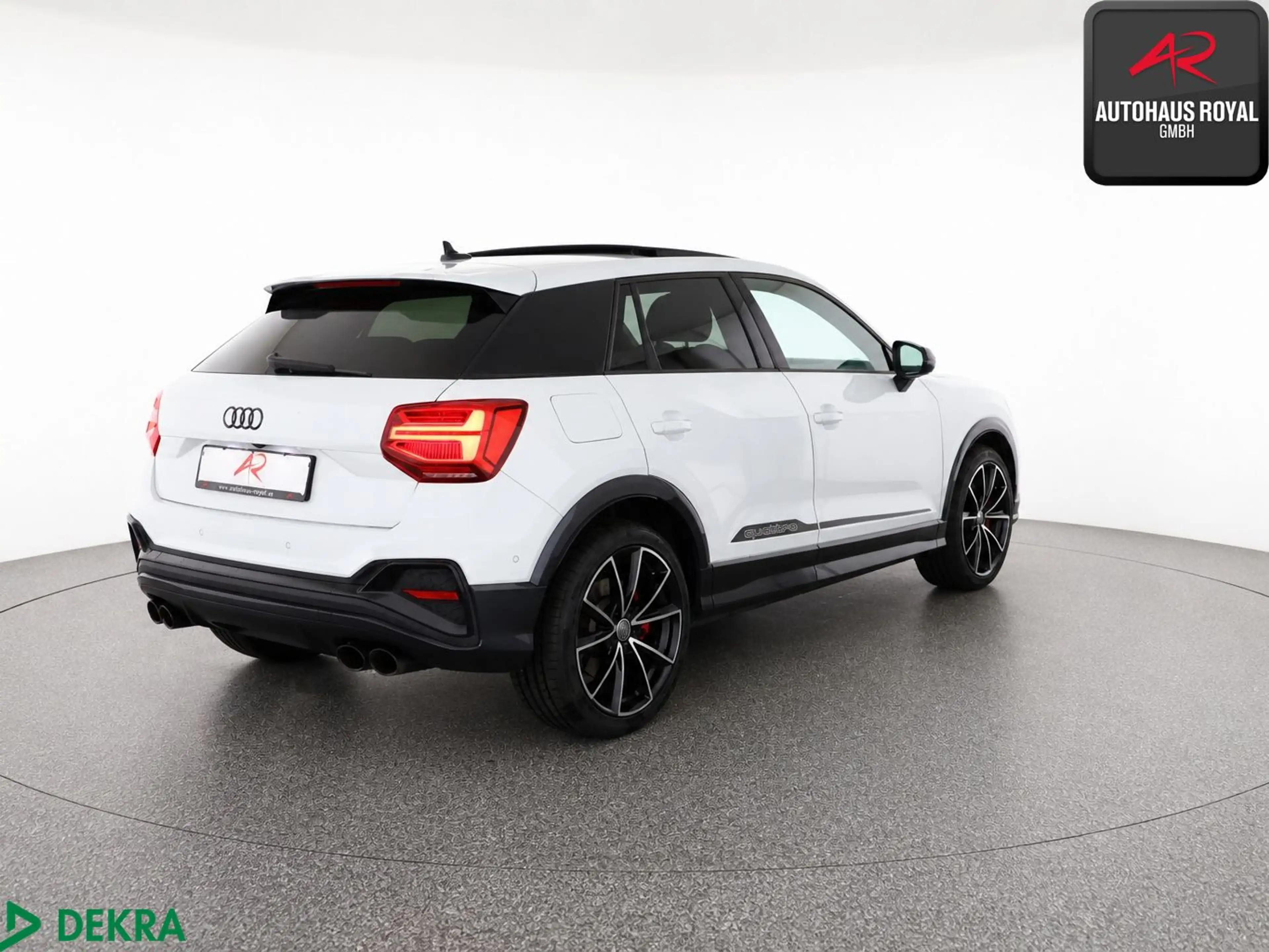 Audi SQ2 2.0 TFSI qu MATRIX,SONOS,PANORAMA,KEYLESS,SH — photo 5