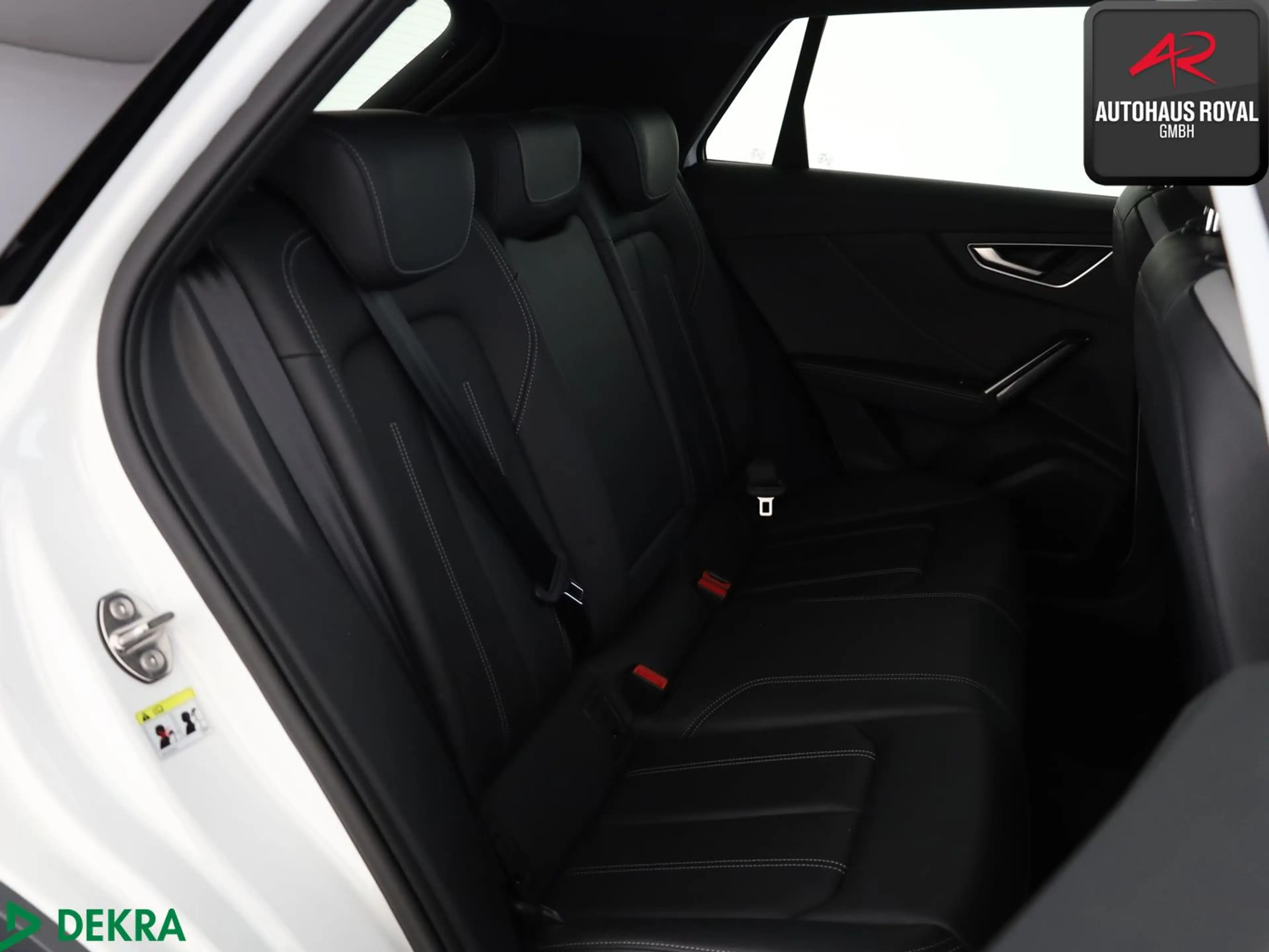 Audi SQ2 2.0 TFSI qu MATRIX,SONOS,PANORAMA,KEYLESS,SH — photo 11
