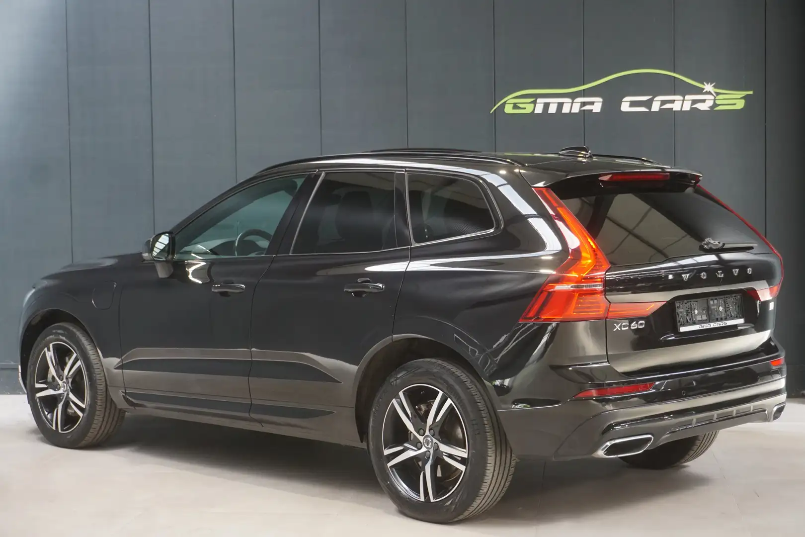 Volvo XC60 T6 AWD Automaat R Design-Pano-Navi-360C-Garantie Noir - 2