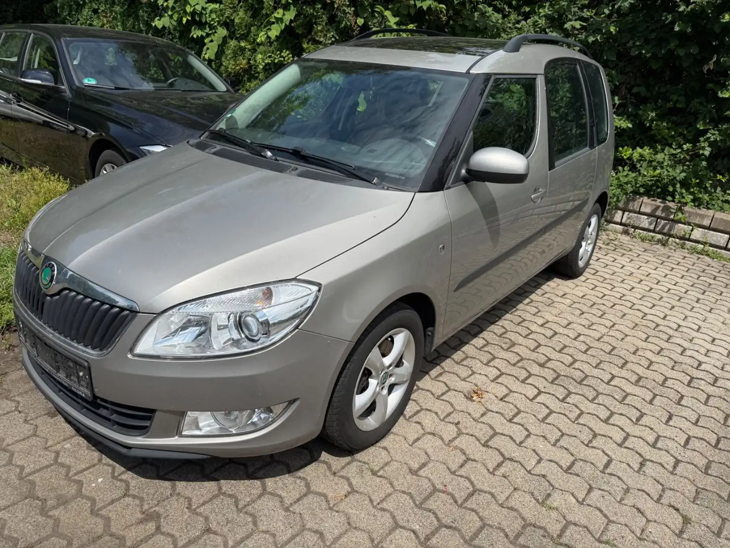 Skoda Roomster Comfort Plus Edition 1.6 TDI Panorama Beige - 1