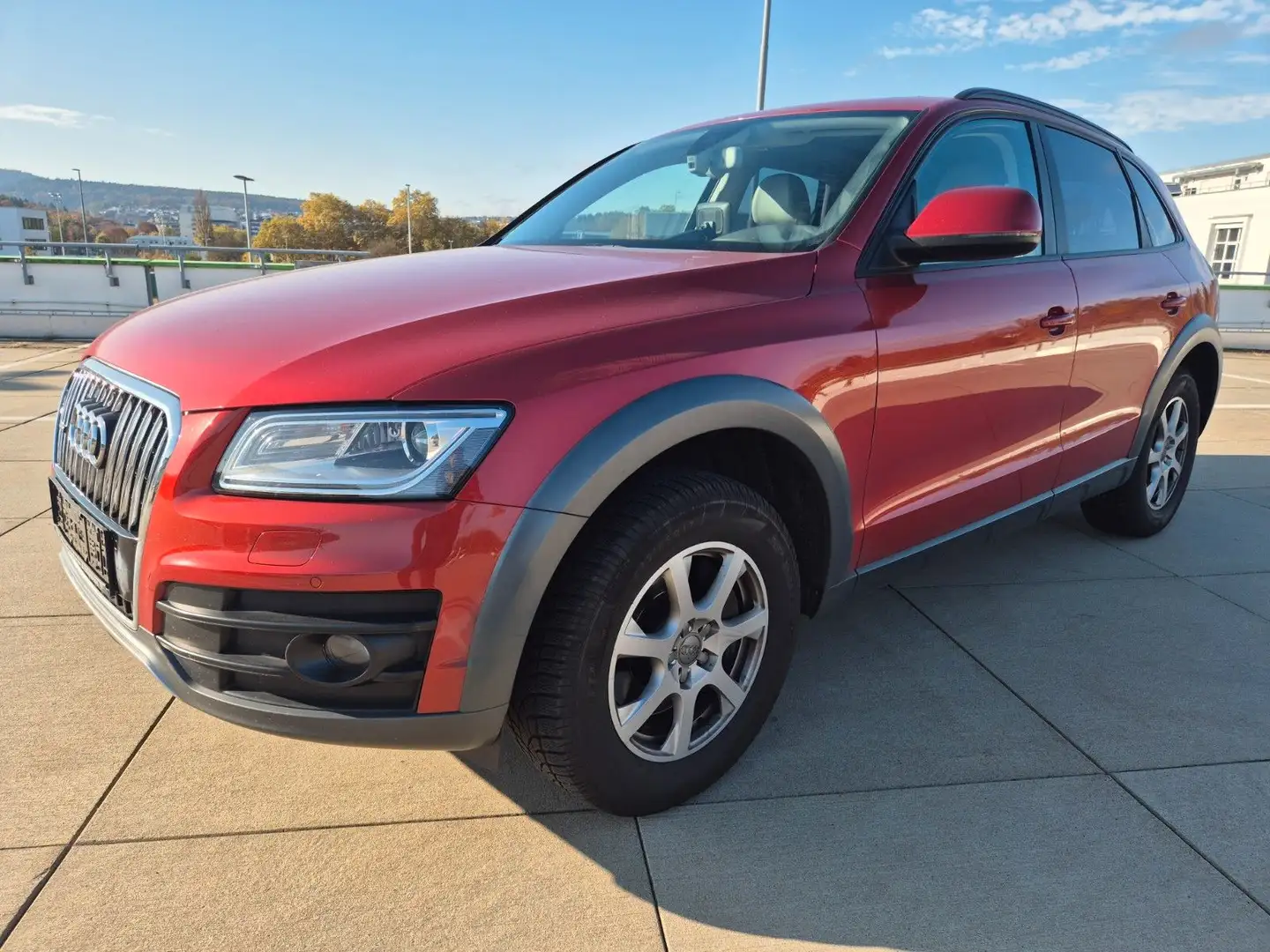 Audi Q5 3.0TDI  quattro Off-Road Paket ACC Leder Navi Rot - 2