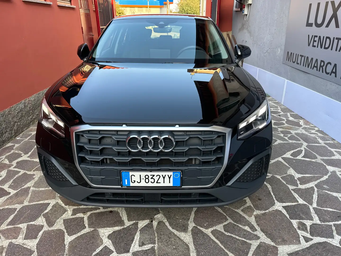 Audi Q2 30 2.0 tdi Business Plus s-tronic Noir - 1