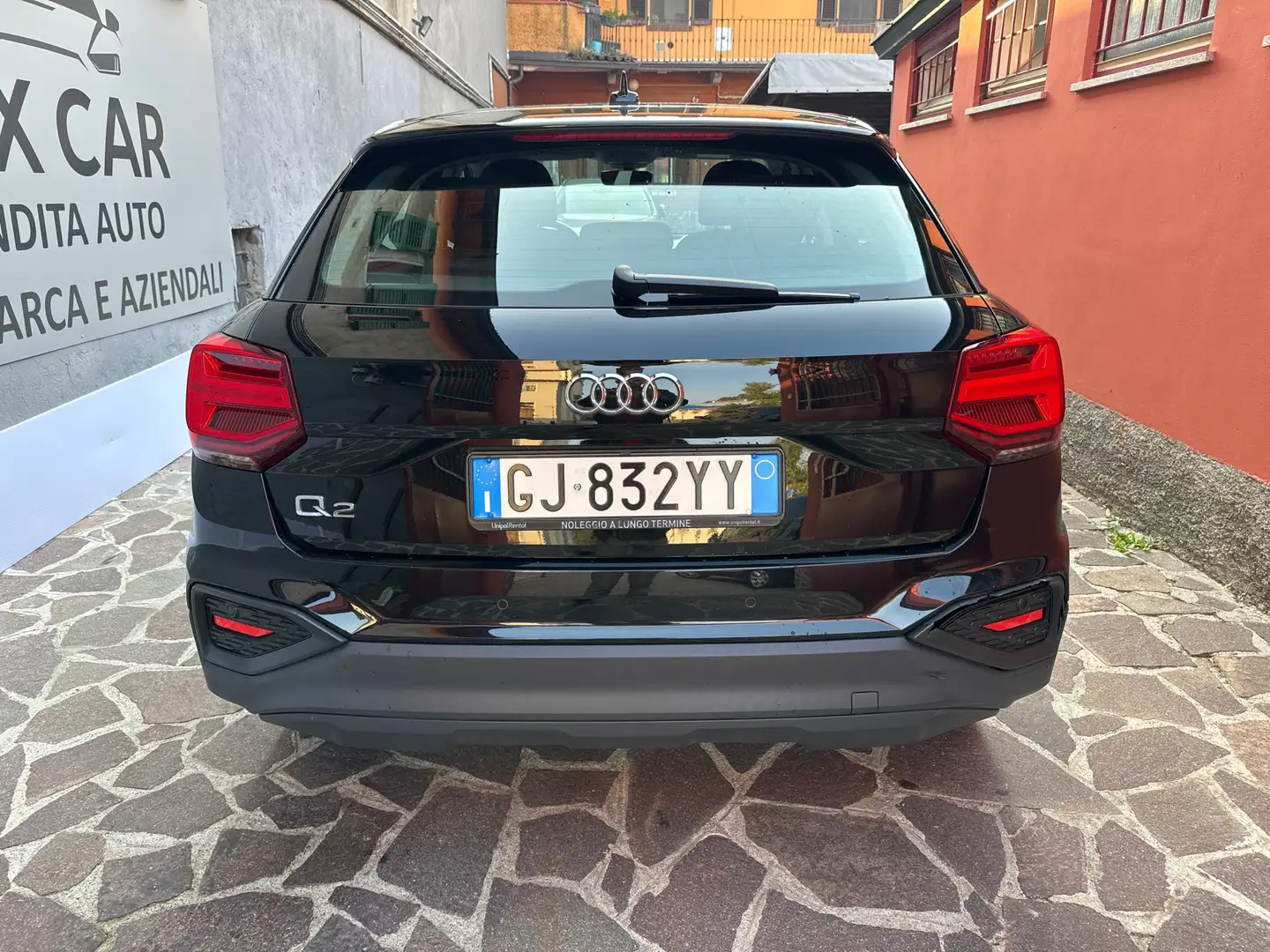 Audi Q2 30 2.0 tdi Business Plus s-tronic Noir - 2