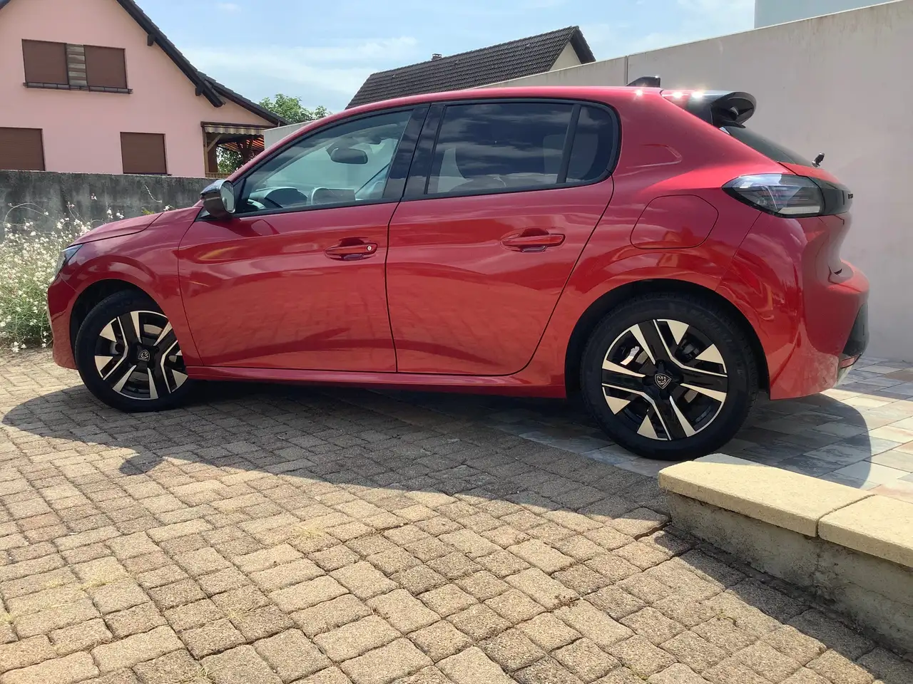 Peugeot 208 208 — photo 5