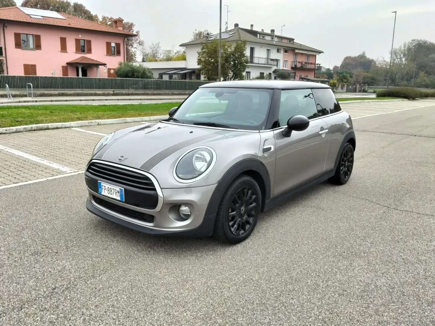 MINI Cooper D 1.5 Hype Seven 3p auto my18 Grigio - 1