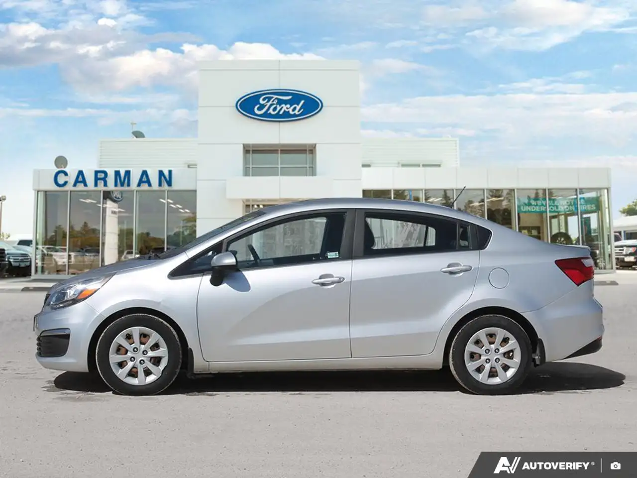 Kia Rio снимка Kia Rio