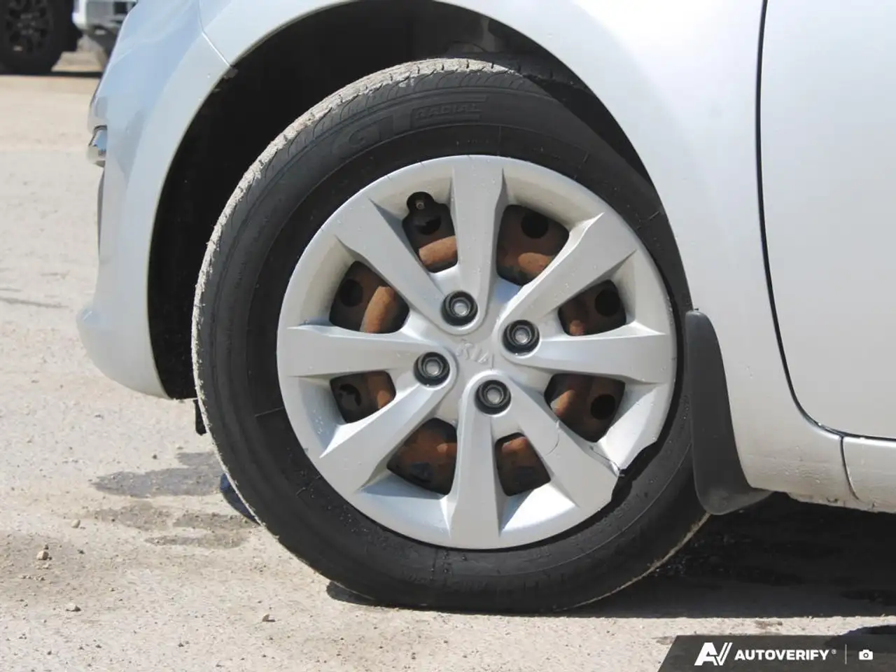 Kia Rio снимка Kia Rio