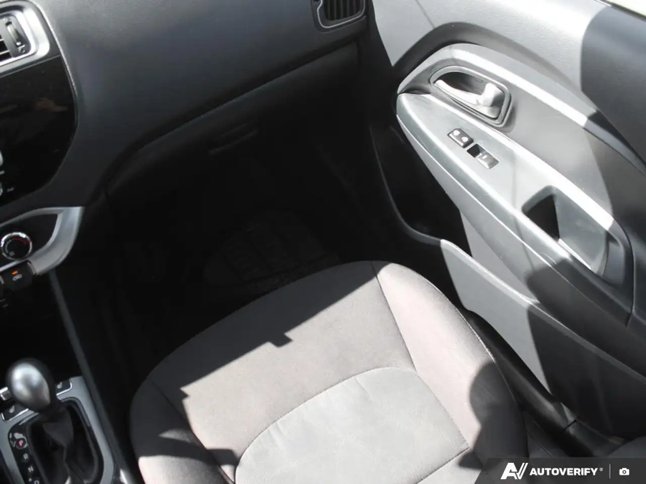 Kia Rio снимка Kia Rio