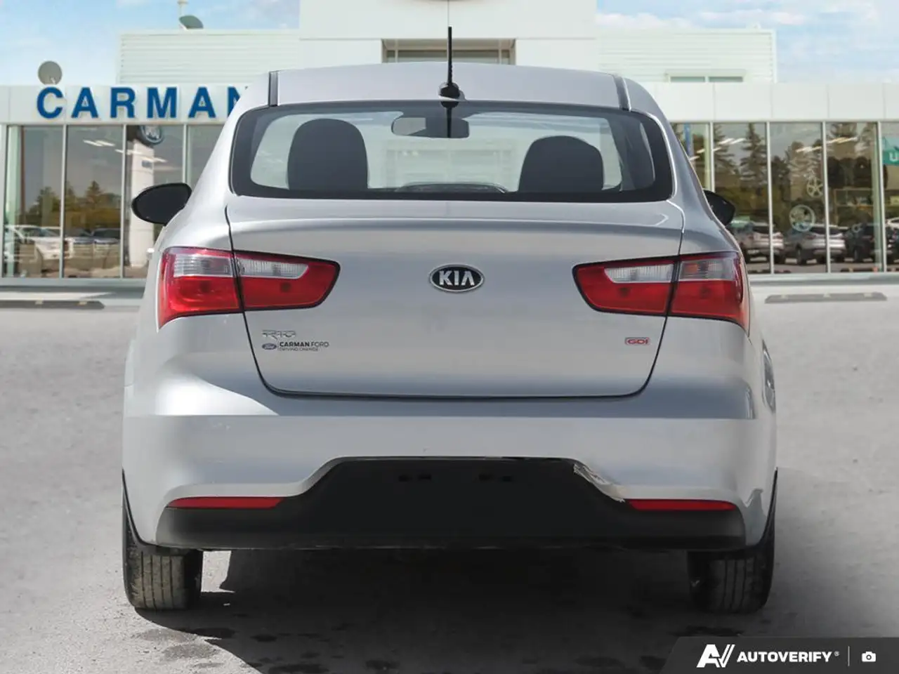 Kia Rio снимка Kia Rio