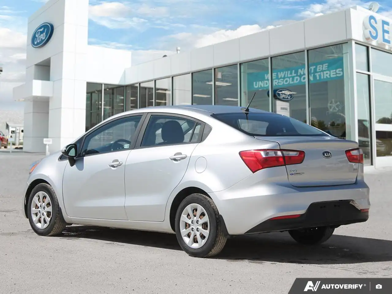 Kia Rio снимка Kia Rio