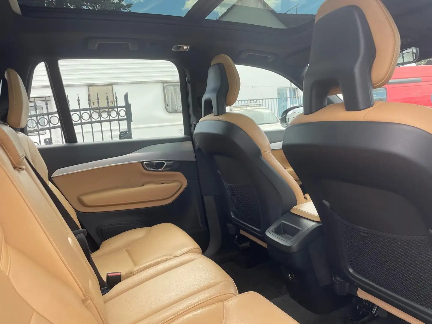 Volvo XC90 Momentum 7-Sitzer, Panorama,Leder Grau - 2