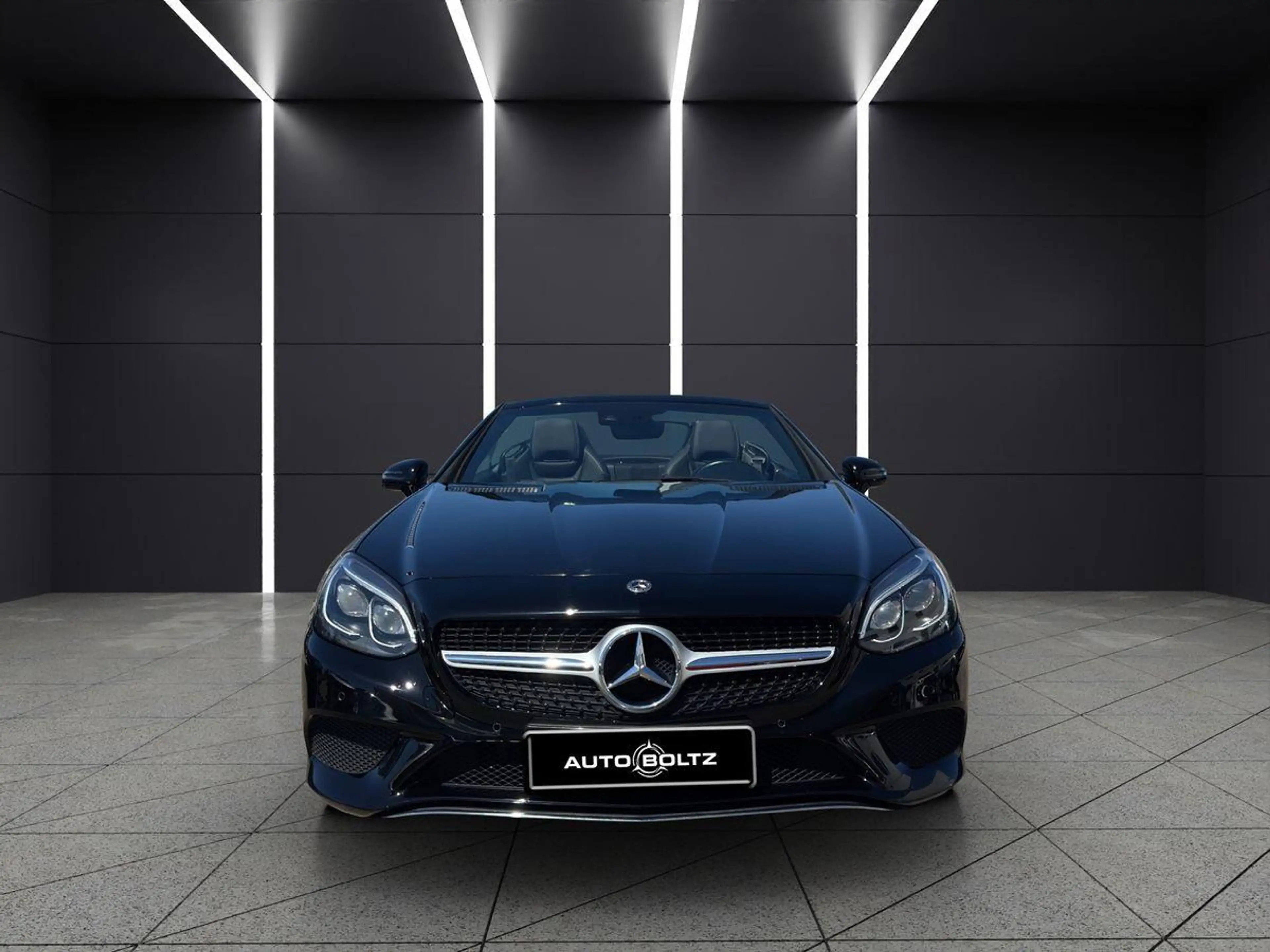 Mercedes-Benz SLC 180 Airscarf Leder Led Parktronic Navi — photo 2