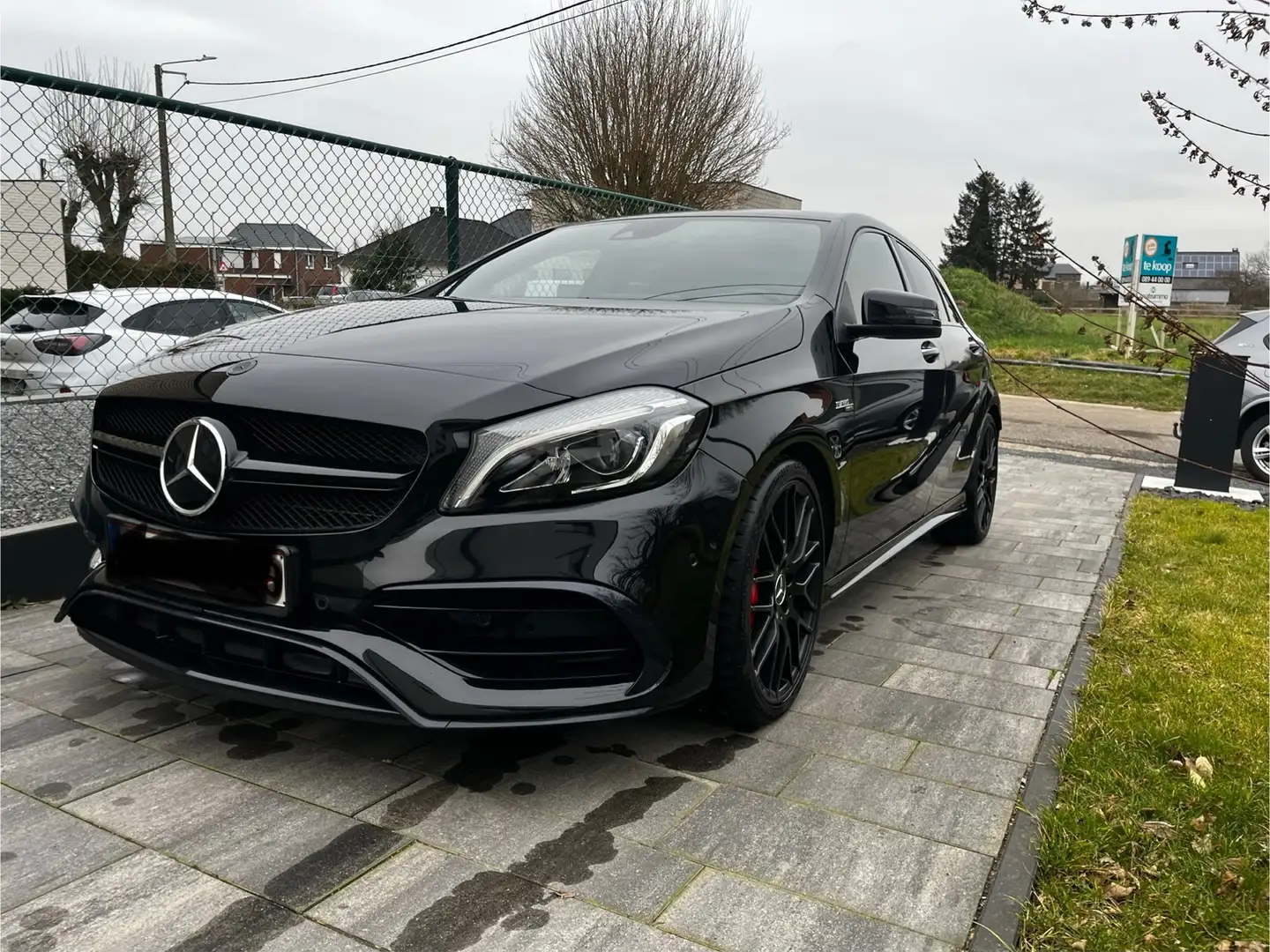Mercedes-Benz A 45 AMG 4Matic Speedshift 7G-DCT - 2