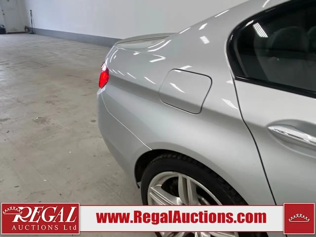 BMW 5 Series photo BMW 5 Series