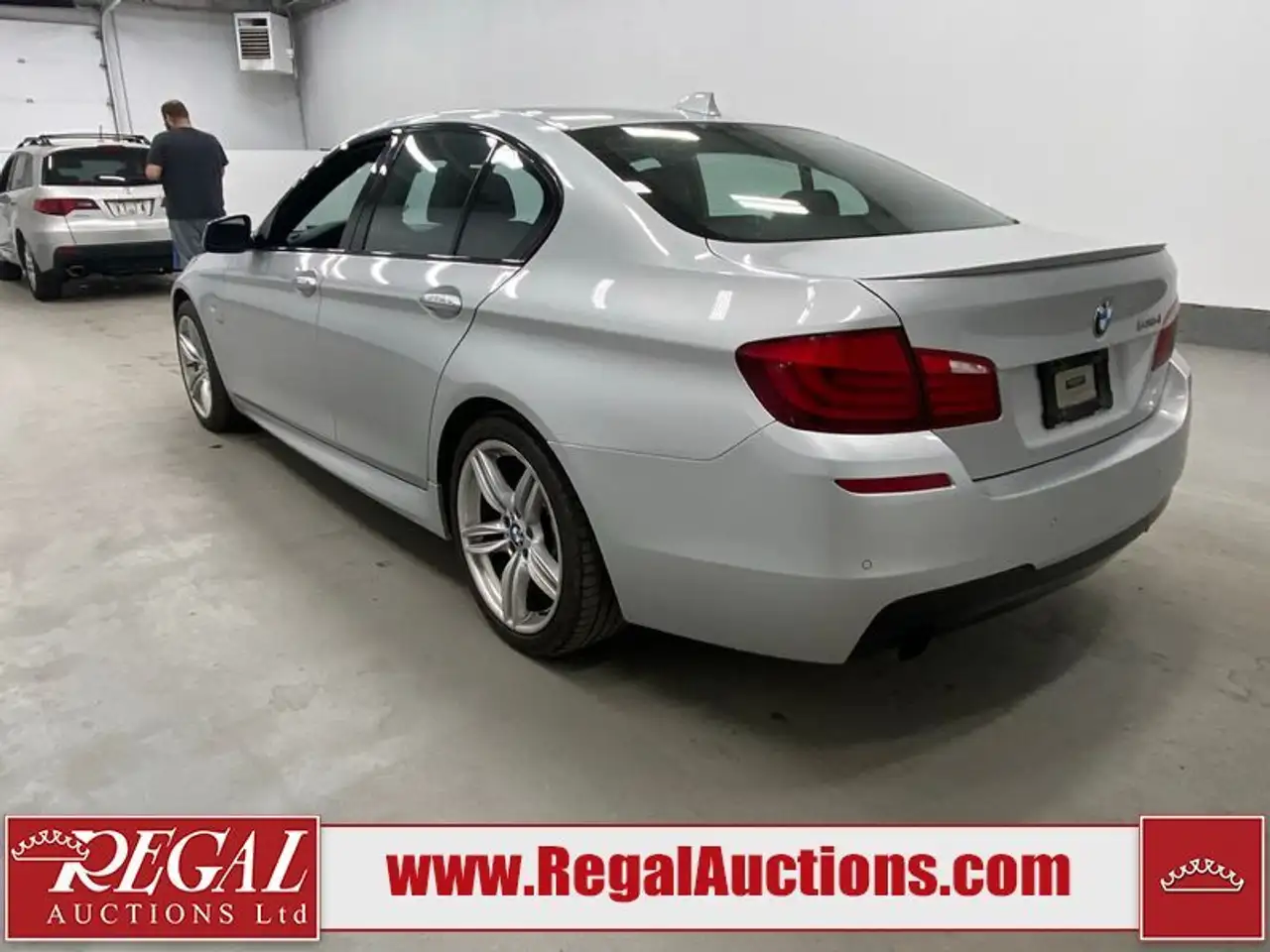 BMW 5 Series photo BMW 5 Series