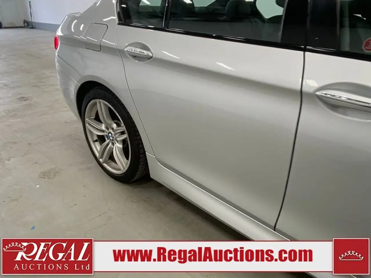 BMW 5 Series photo BMW 5 Series