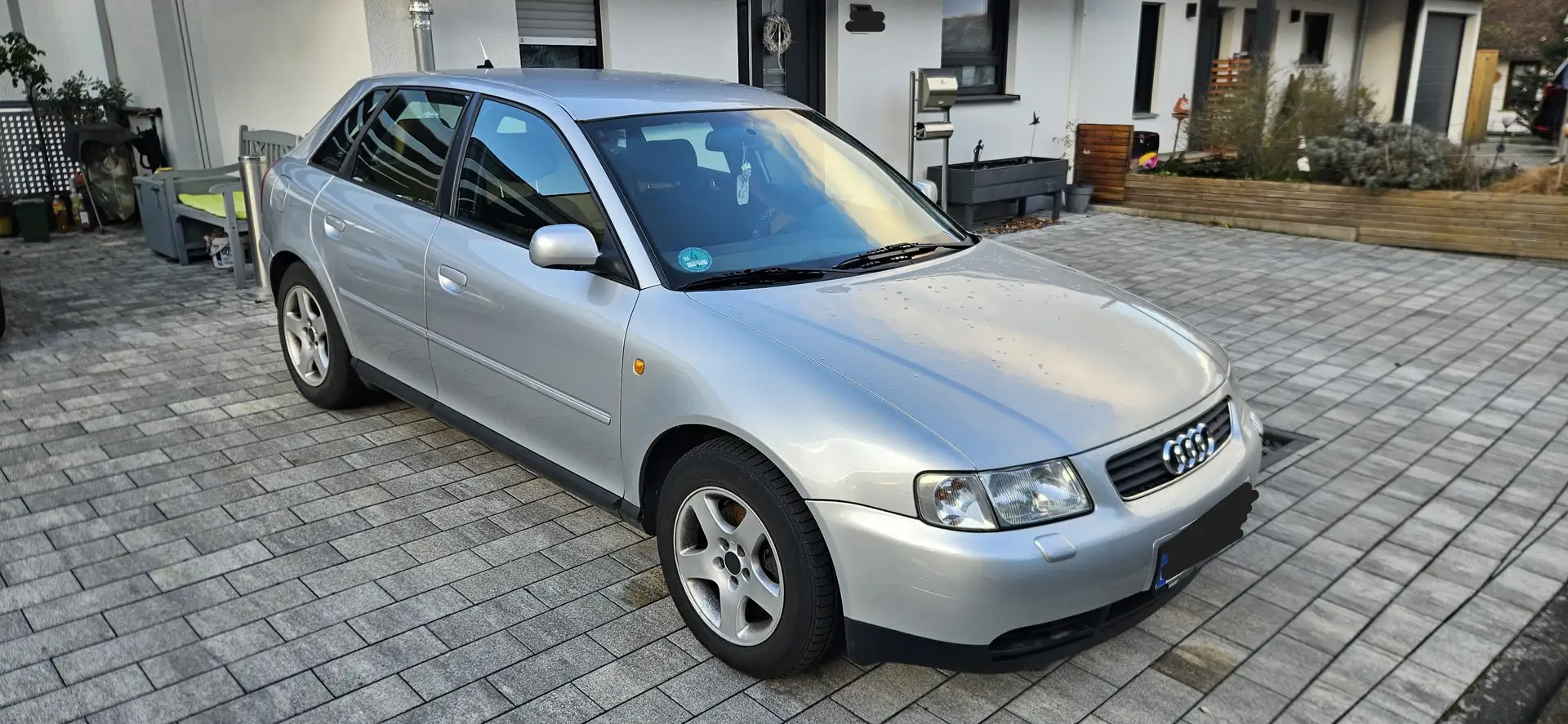 Audi A3 A3 1.8 T quattro 180 PS (ohne TÜV/ Preis VB) Plateado - 1