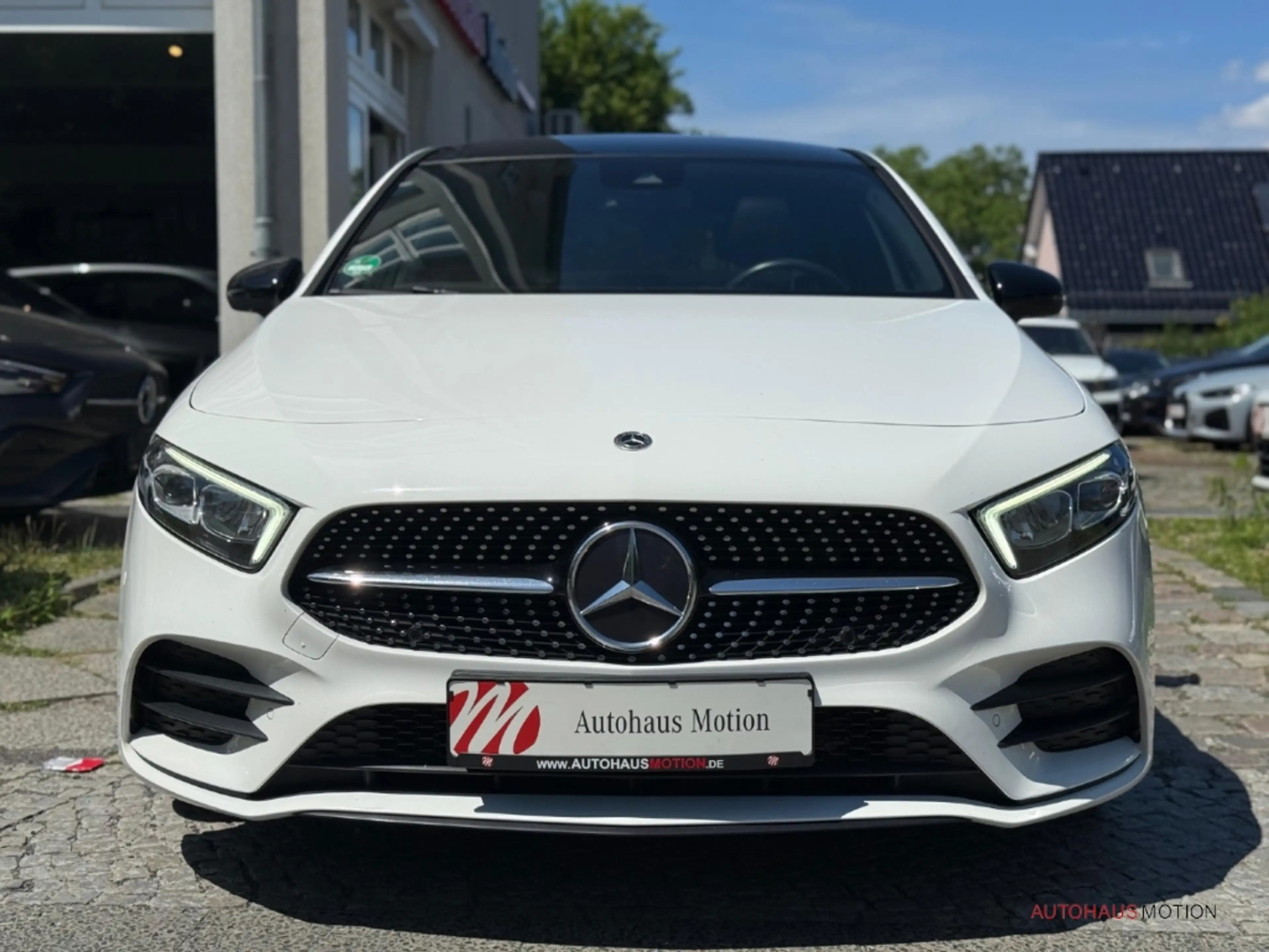 Mercedes-Benz A 220 d 4Matic AMG Pano Navi Kamera Apple CarPlay — photo 3
