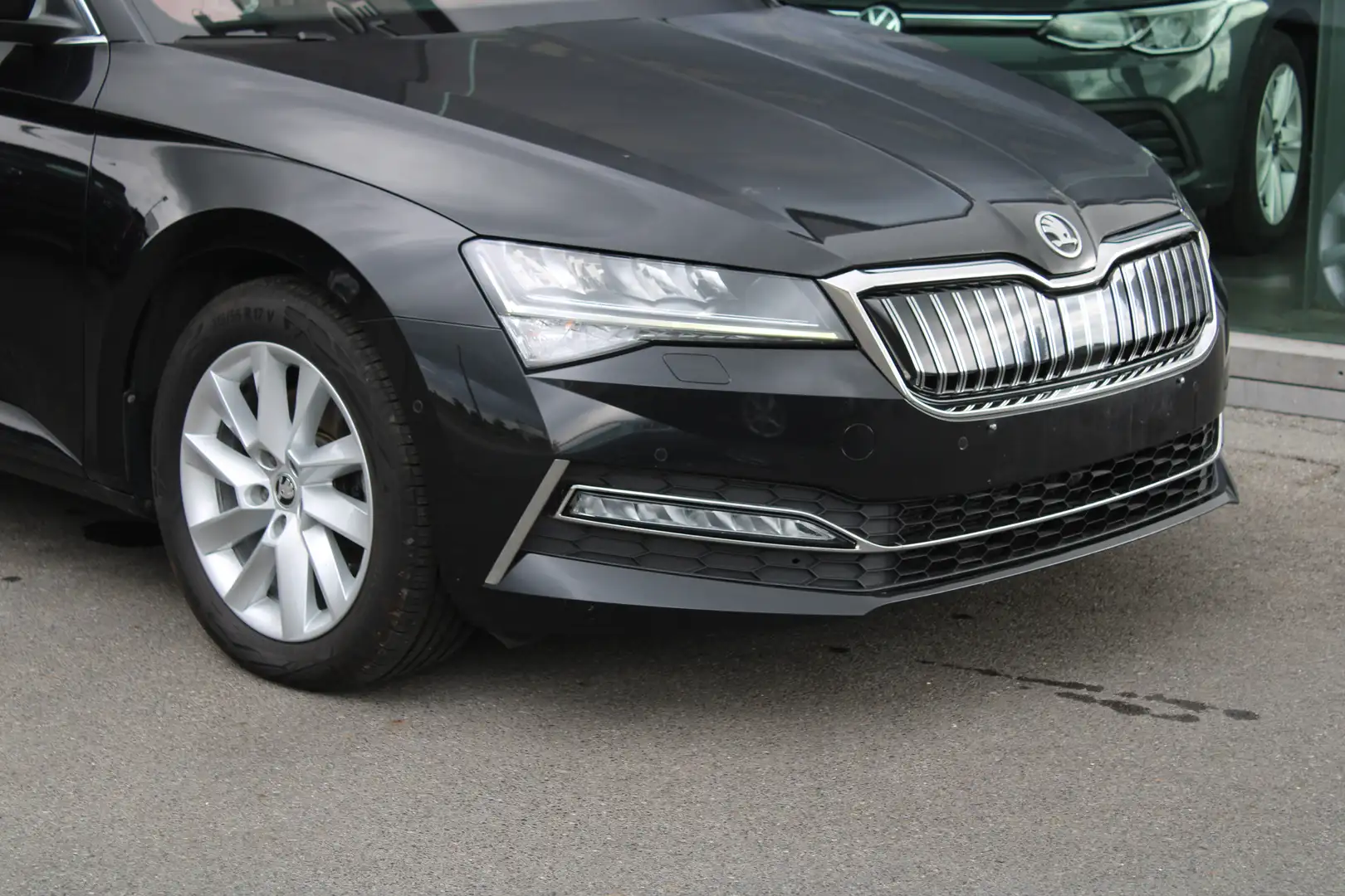 Skoda Superb 1.4TSI IV-DSG-AC-CAMERA-LEDER-NAVI-VEEL OPTIES Noir - 2