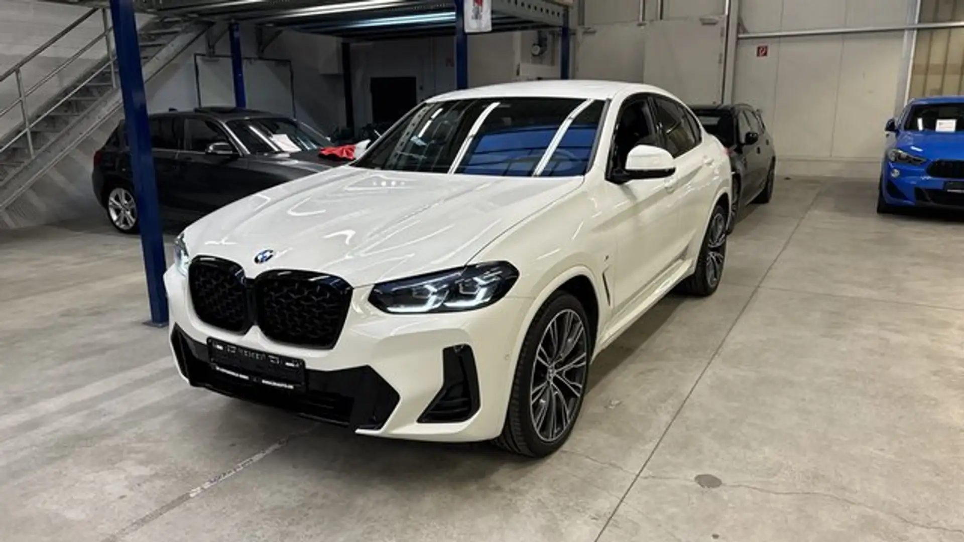 BMW X4 xDrive 30d Sport-Aut///M SPORT/HARMAN/KAMERA/ Weiß - 2