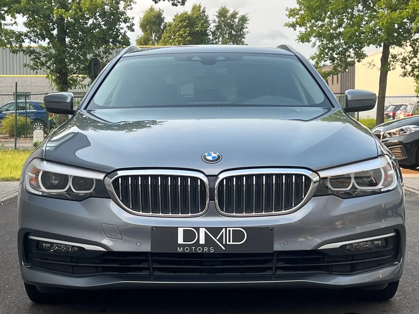 BMW 518 Touring dA Navi Leder VerwarmdeZetels 12M Garantie Šedá - 2