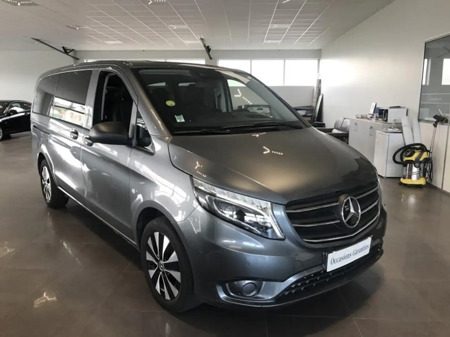 Mercedes-Benz Vito 116 CDI Mixto Long Select Propulsion 9G-Tronic Gris - 2