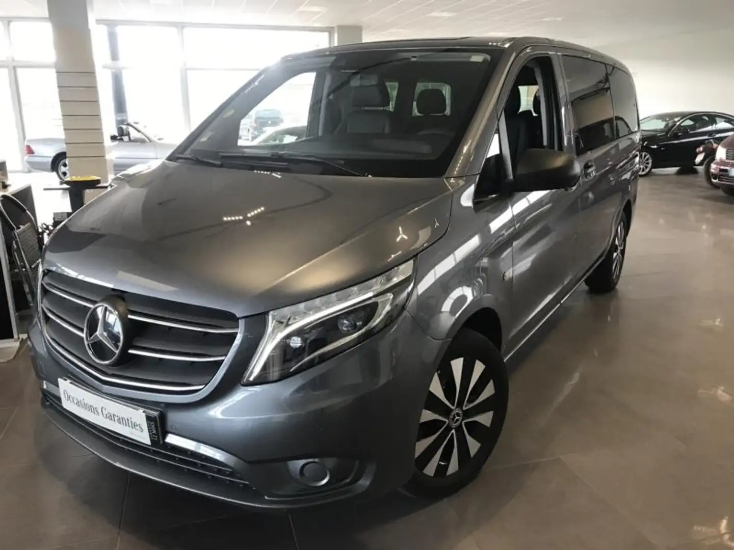 Mercedes-Benz Vito 116 CDI Mixto Long Select Propulsion 9G-Tronic Gris - 1