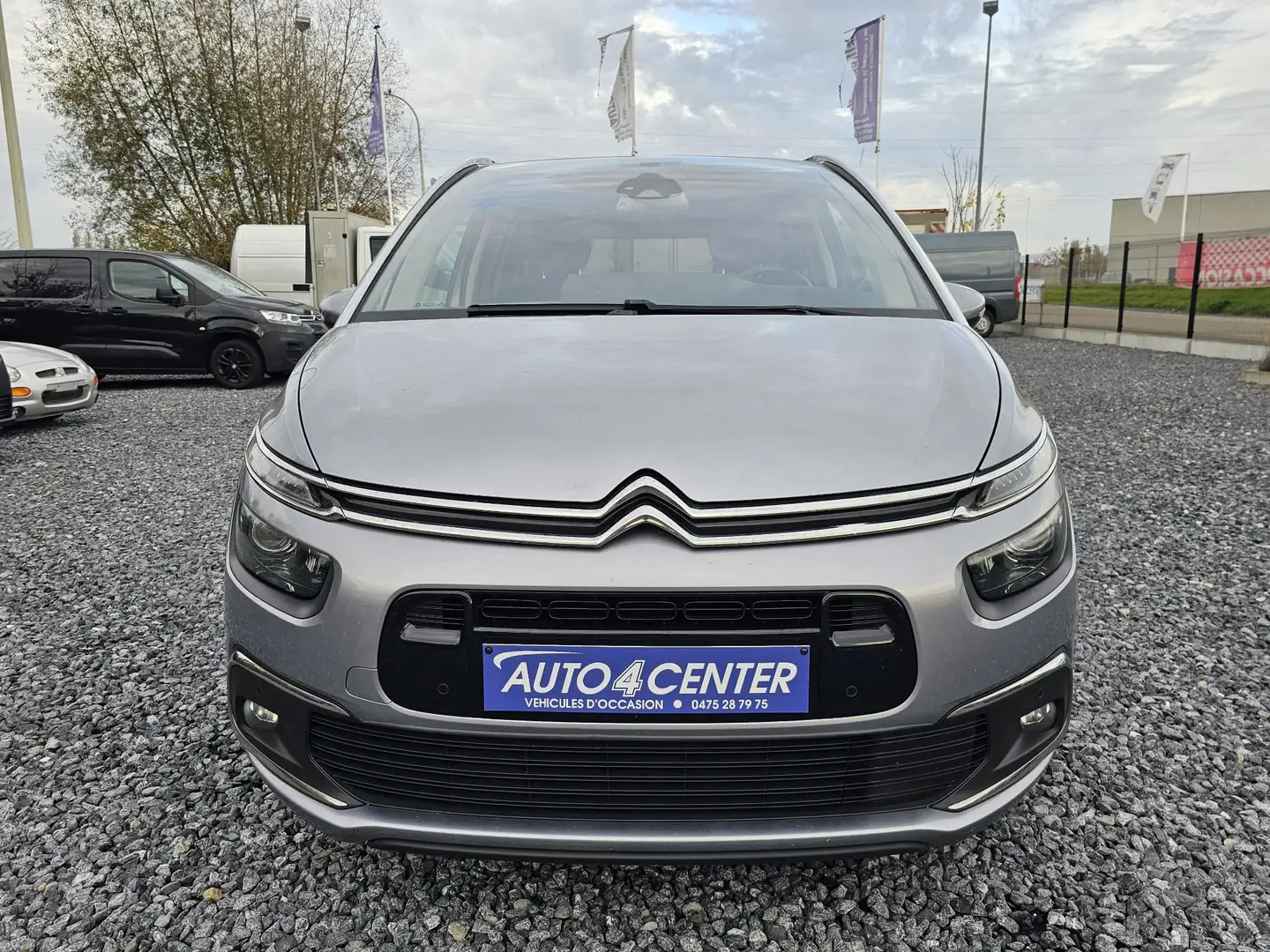 Citroen C4 SpaceTourer 1.5 BlueHDi Shine // 7 PLACES / GARANTIE 1 AN // Grijs - 2