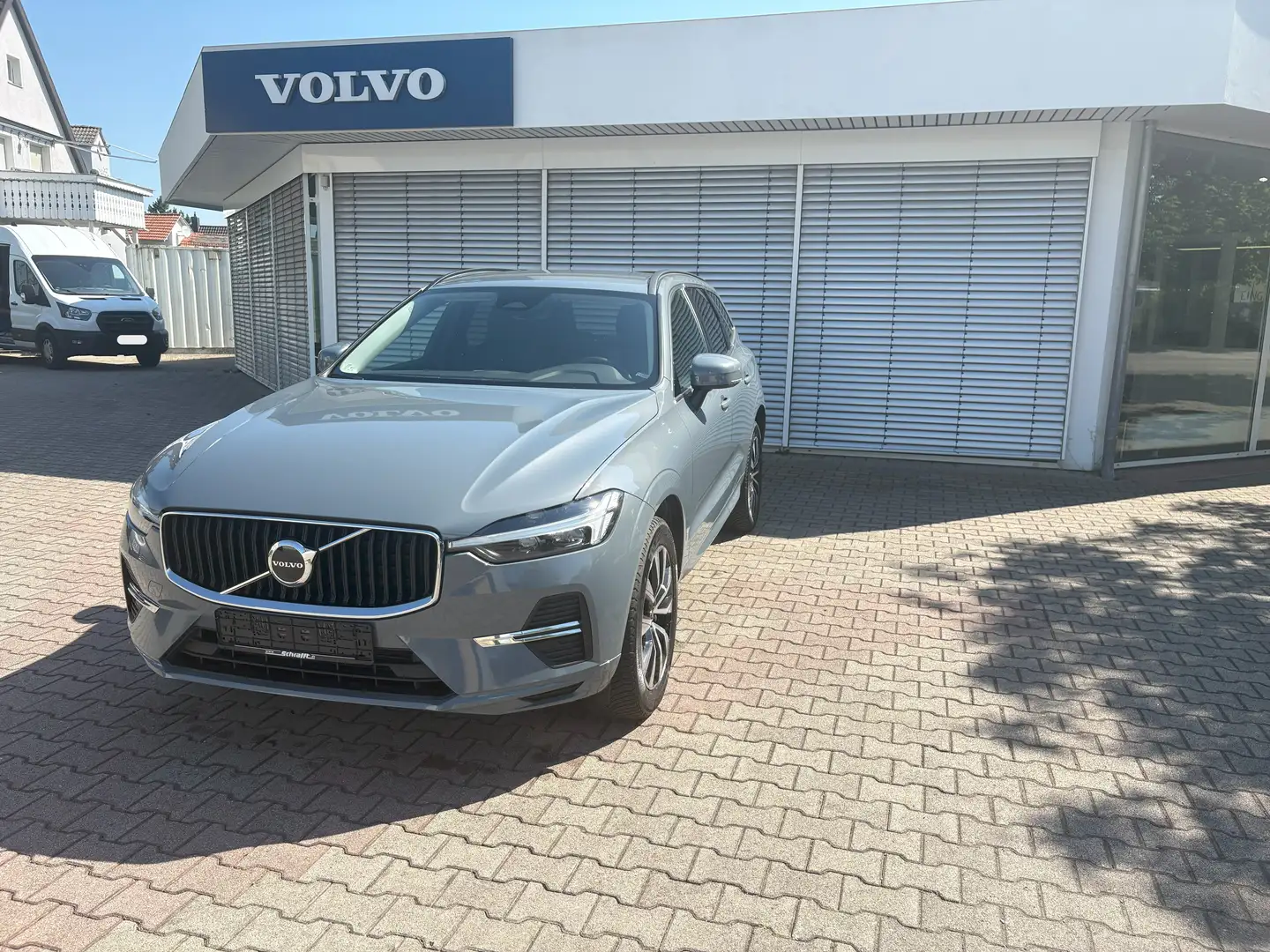 Volvo XC60 Core 2WD Grau - 1