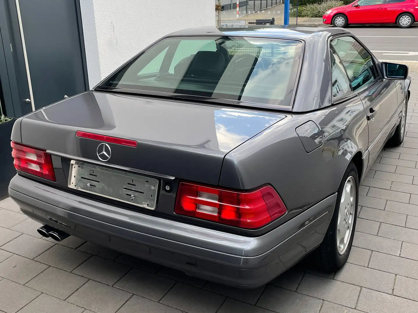Mercedes-Benz SL 500 Cabrio Roadster mit Hardtop EZ 11. 1996 FESTPREIS Šedá - 2