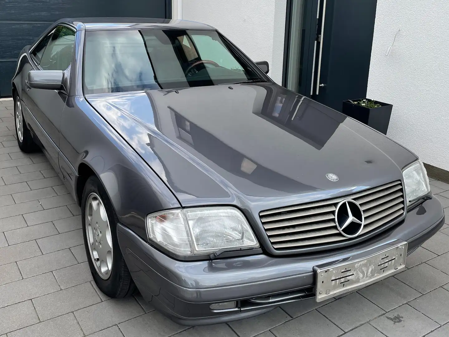 Mercedes-Benz SL 500 Cabrio Roadster mit Hardtop EZ 11. 1996 FESTPREIS Šedá - 1