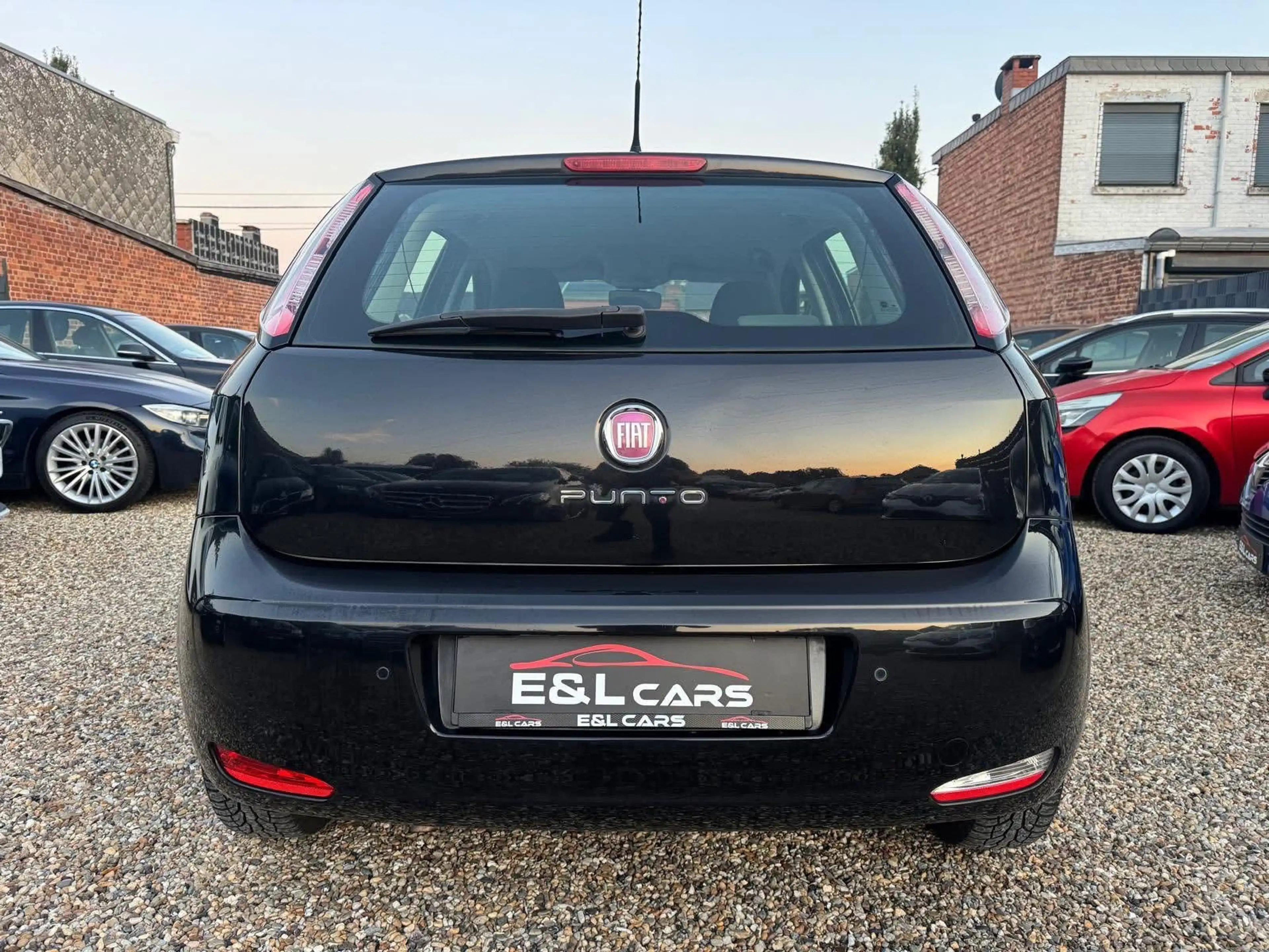 Fiat Punto Punto 1.2i **12 mois de garantie** — photo 5