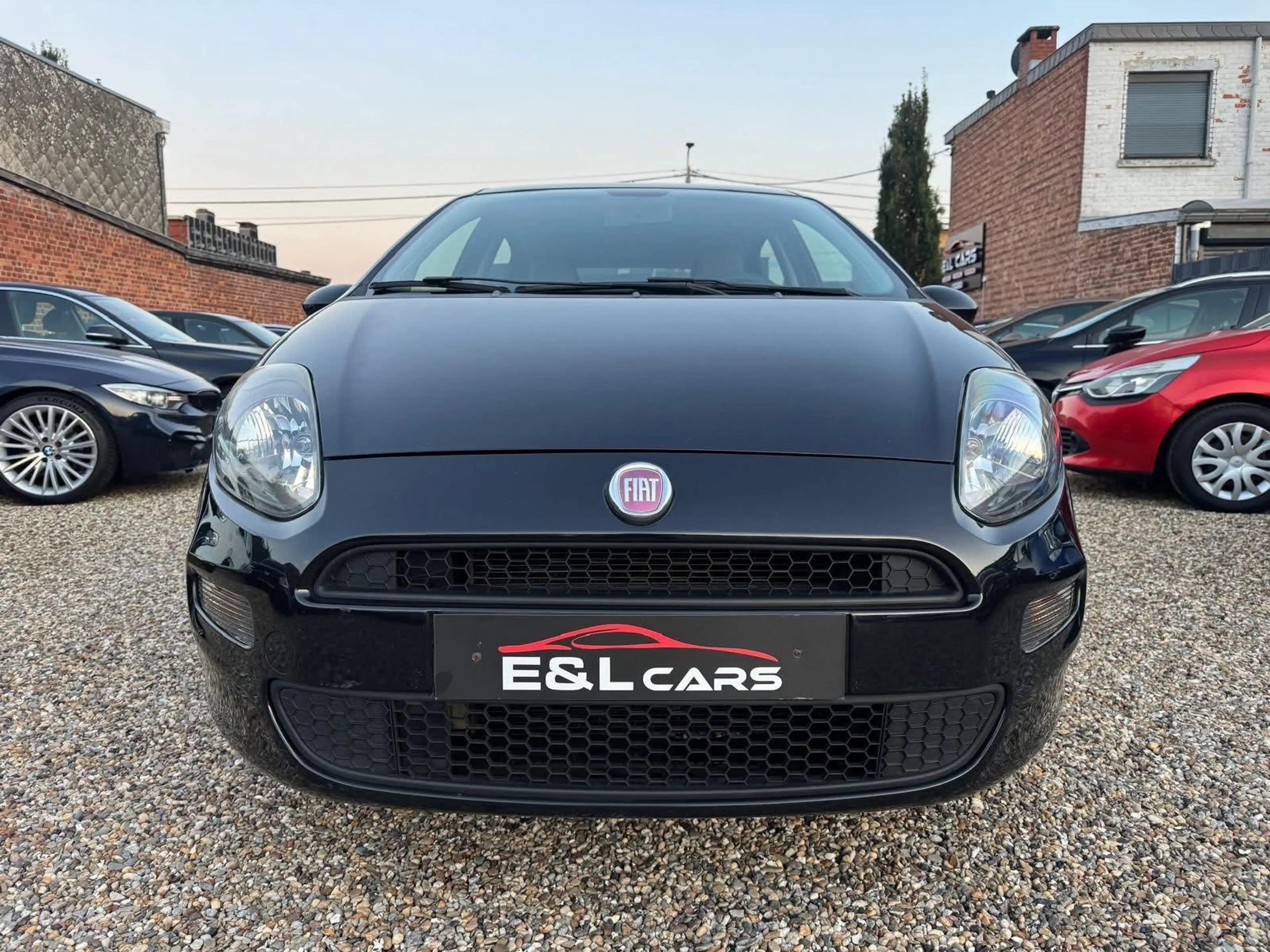 Fiat Punto Punto 1.2i **12 mois de garantie** — photo 2
