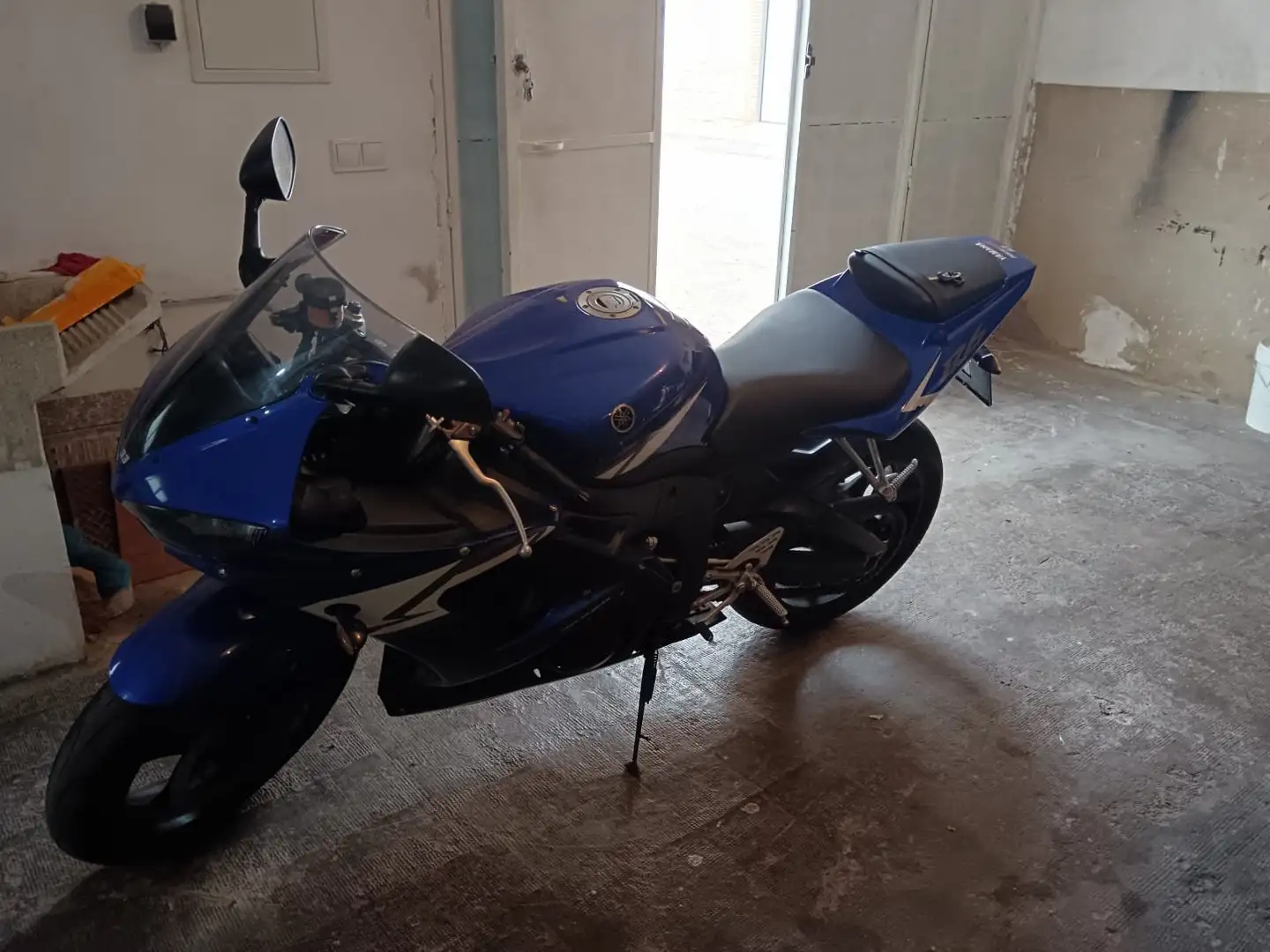 Yamaha YZF-R6 Azul - 1