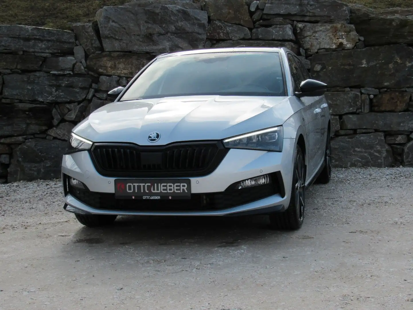 Skoda Scala 1.0 TSI 81kW DSG MONTE CARLO AHK 18Zoll Silber - 2