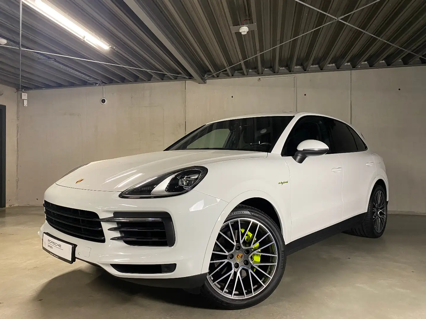 Porsche Cayenne E-Hybrid | Luftfederung | Panorama | Wit - 2