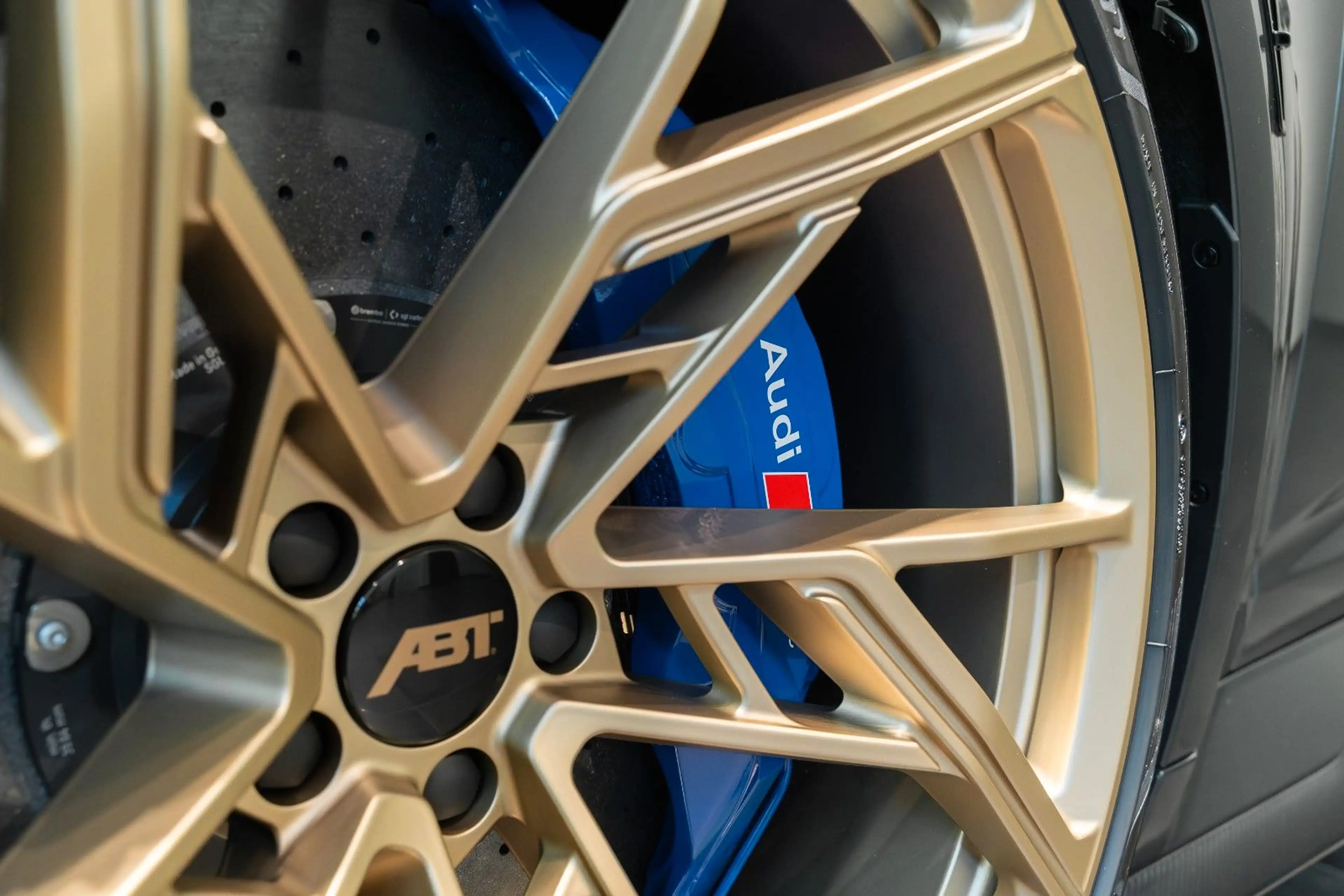 Audi RS6 ABT Legacy Edition 800PS 1 of 30 Schalensitz — photo 14