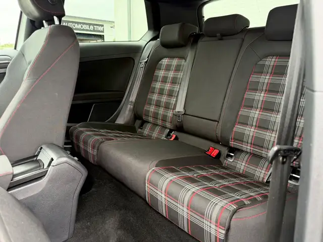 Volkswagen Golf view 14