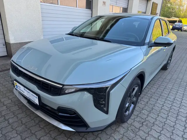 Kia K4