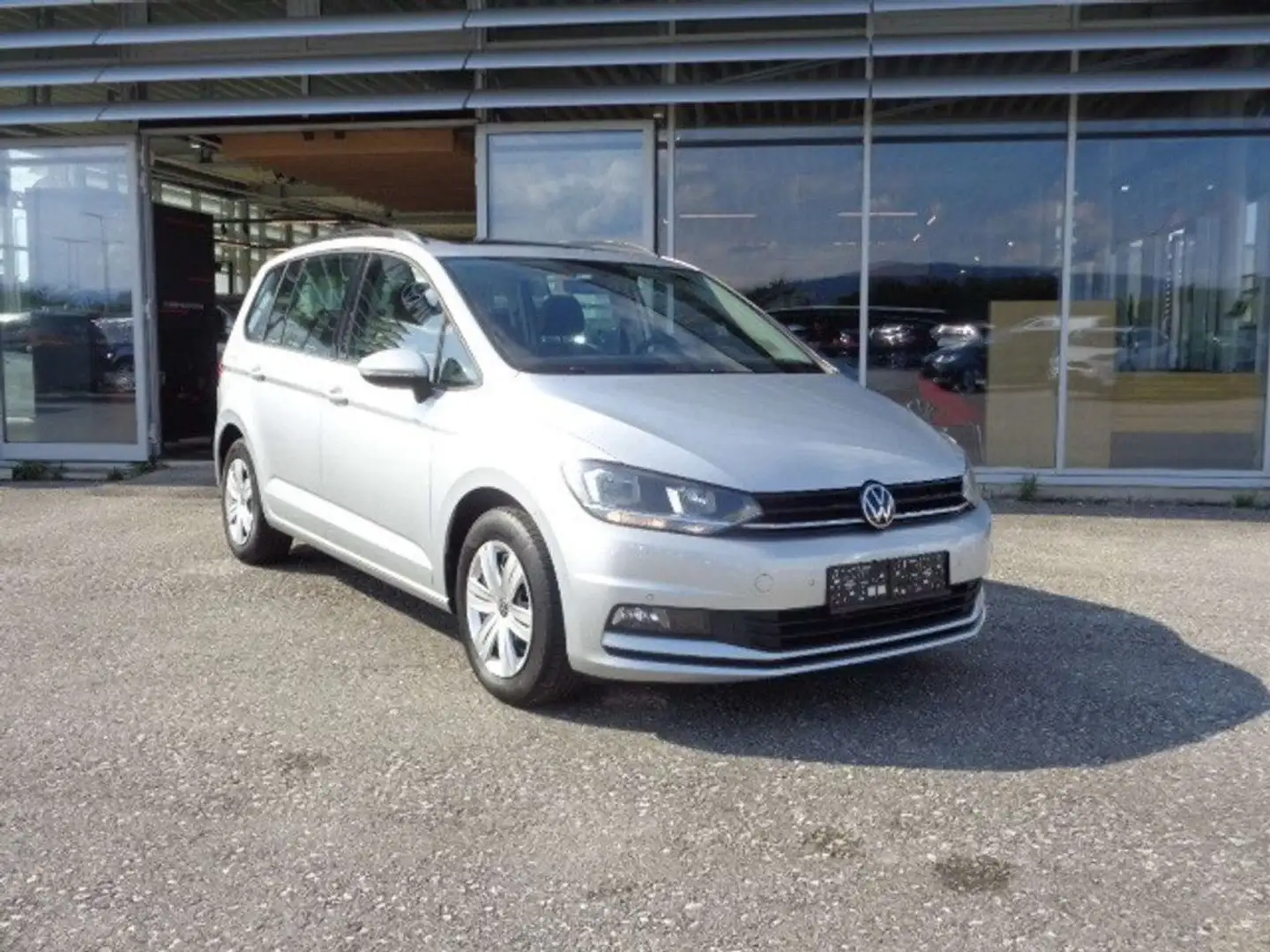 Volkswagen Touran 1,5 TSI ACT Comfortline DSG Silber - 1