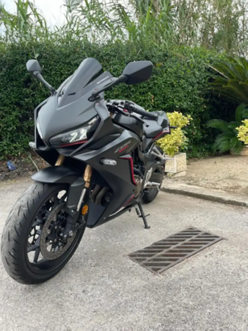 Honda CBR 650 - 1