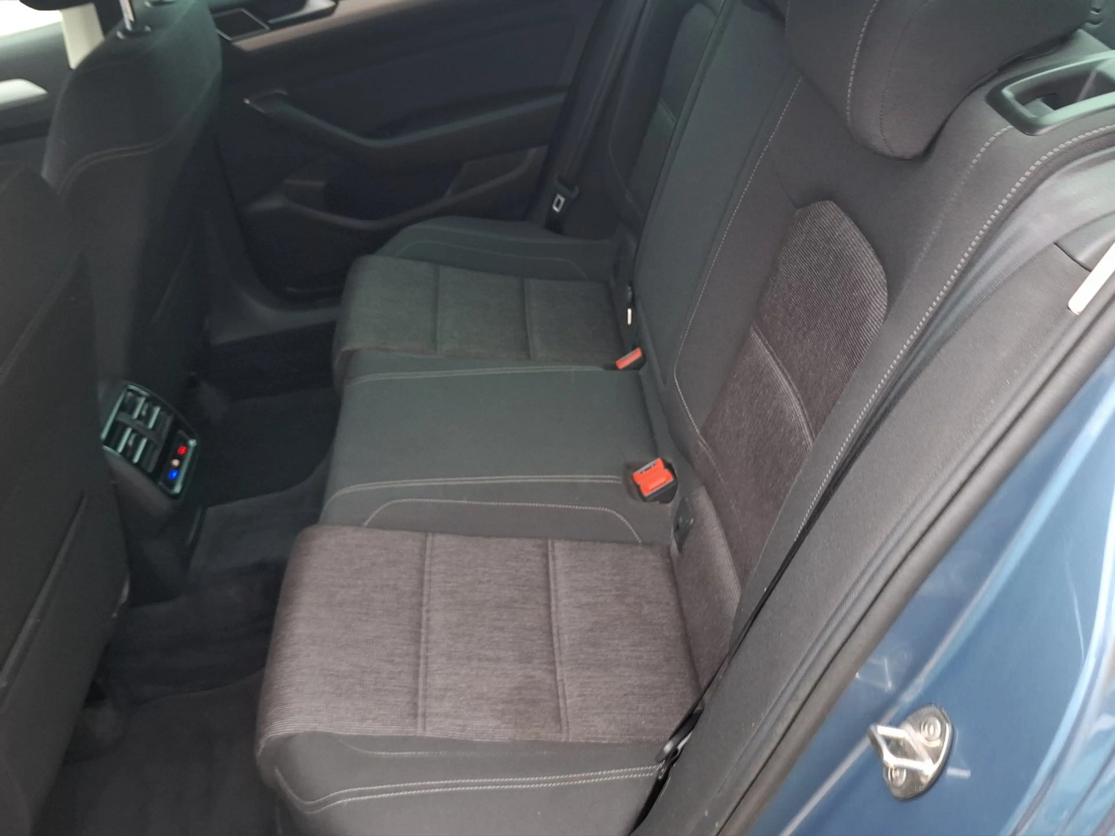 Volkswagen Passat Comfortline 1.4 TSI (ACT) BMT KeyLess+SHZ — photo 14