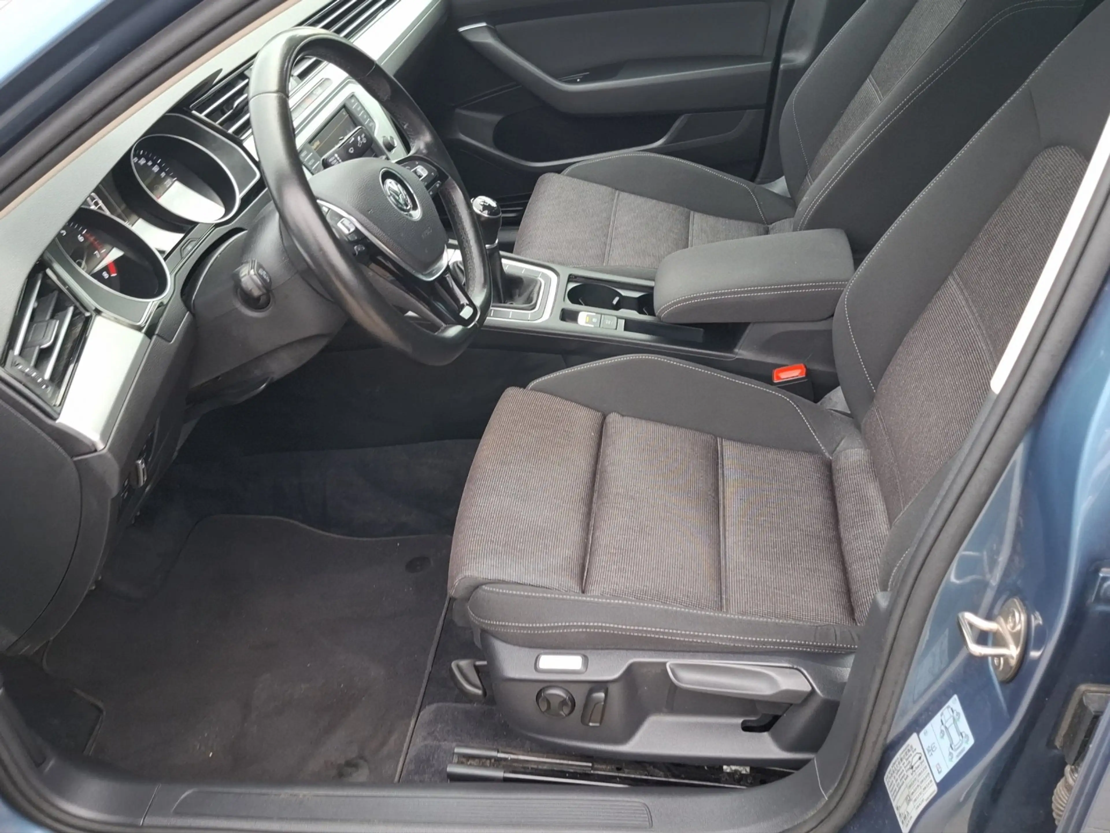 Volkswagen Passat Comfortline 1.4 TSI (ACT) BMT KeyLess+SHZ — photo 11