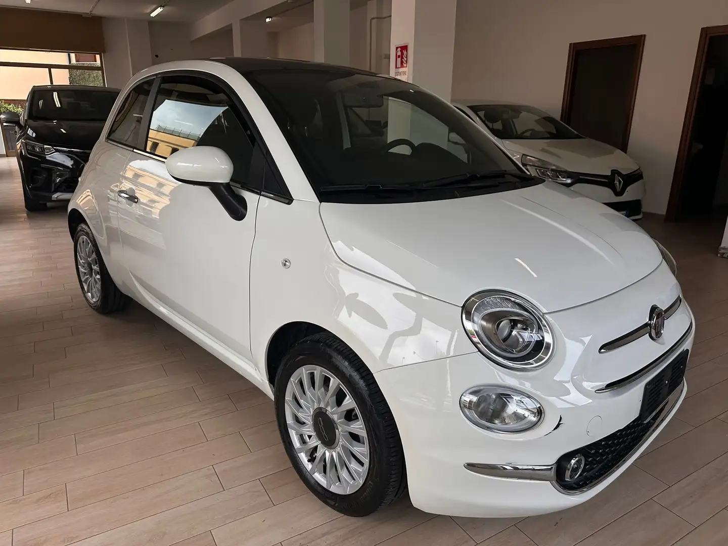 Fiat 500C 1.0 Firefly Hybrid 70CV Dolcevita Blanc - 1