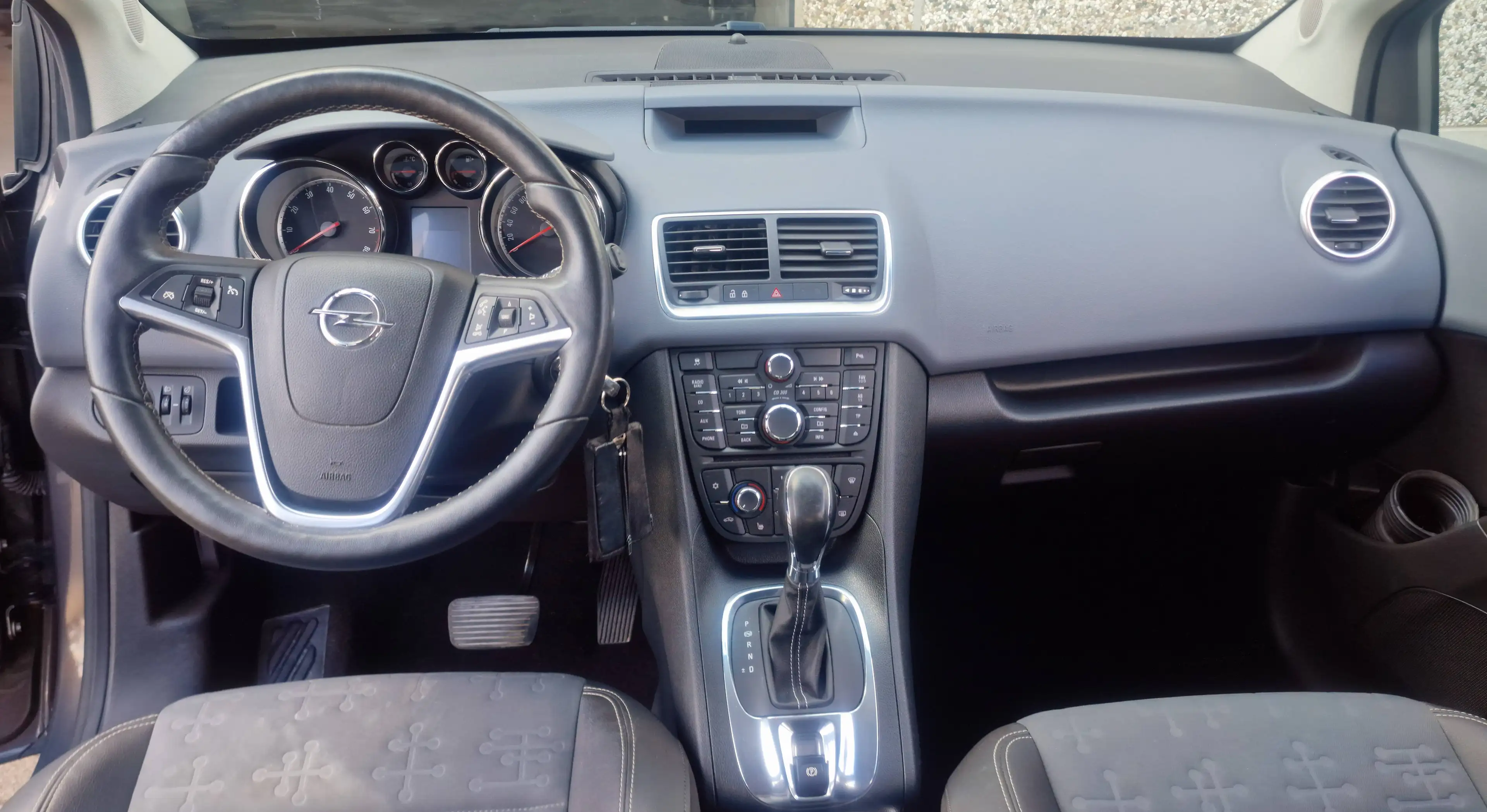 Opel Meriva Innovation — photo 8