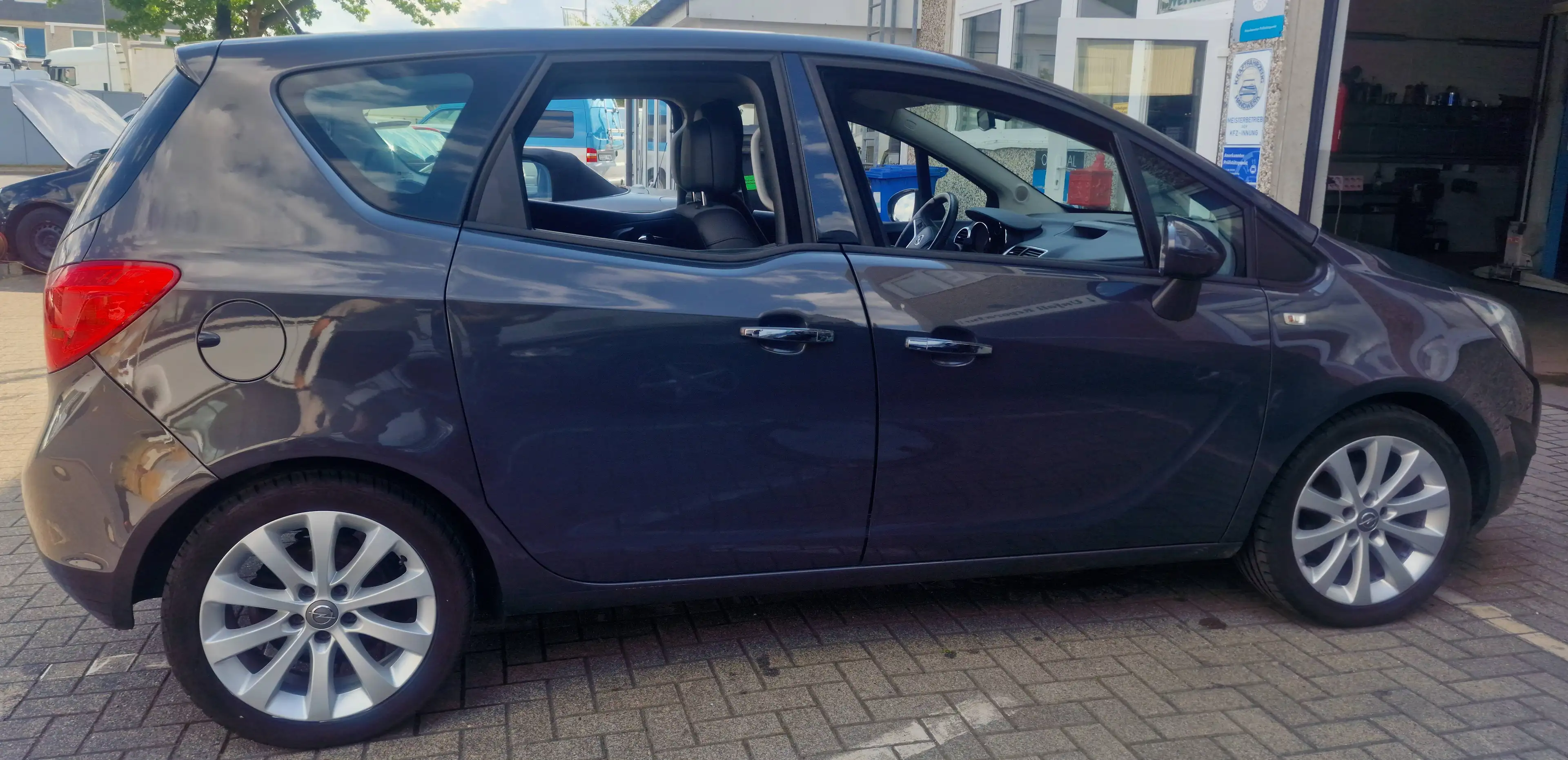 Opel Meriva Innovation — photo 13